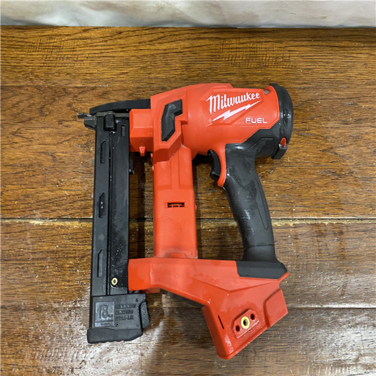 AS-IS MILWAUKEE FUEL 18-Volt Lithium-Ion Brushless Cordless 18-Gauge 1/4 in. Narrow Crown Stapler (Tool-Only)