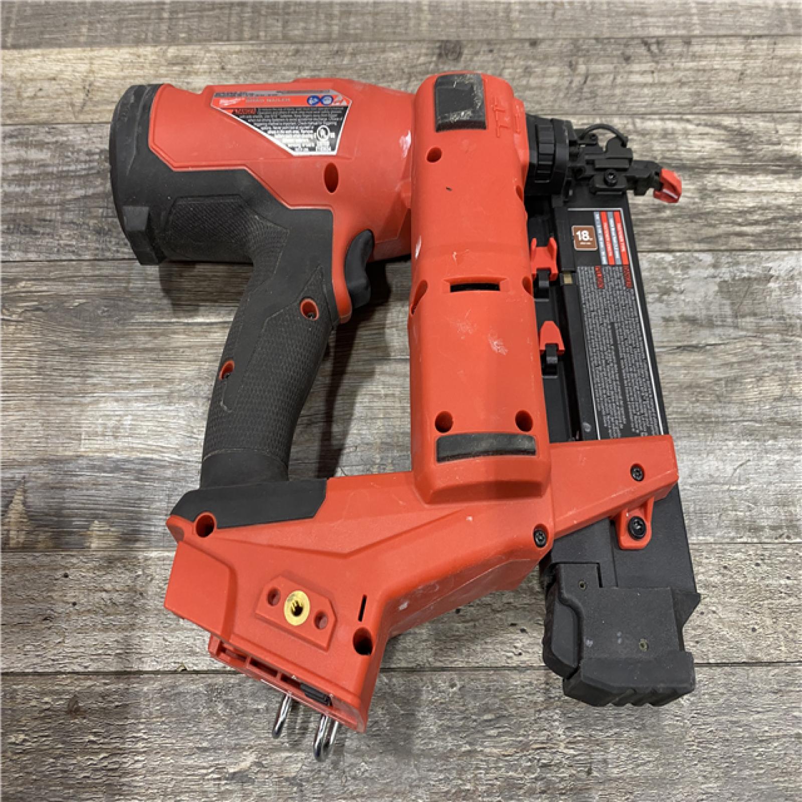 AS-IS Milwaukee  FUEL 18-Volt Lithium-Ion Brushless Cordless Gen II 18-Gauge Brad Nailer (Tool-Only)