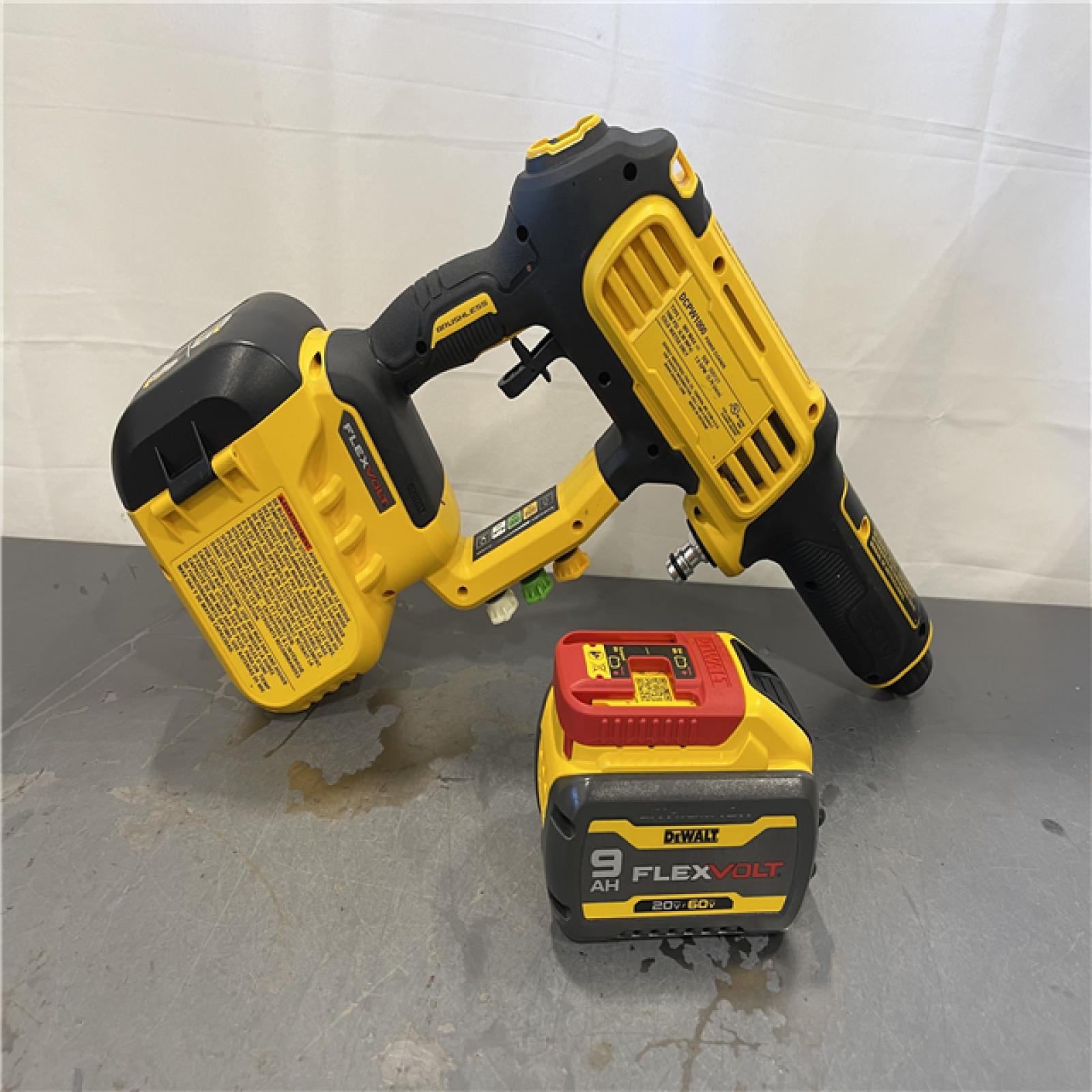 AS-IS - DEWALT FLEXVOLT 60V MAX 1000 PSI 1.0 GPM Cold Water Cordless Battery Power Cleaner Kit