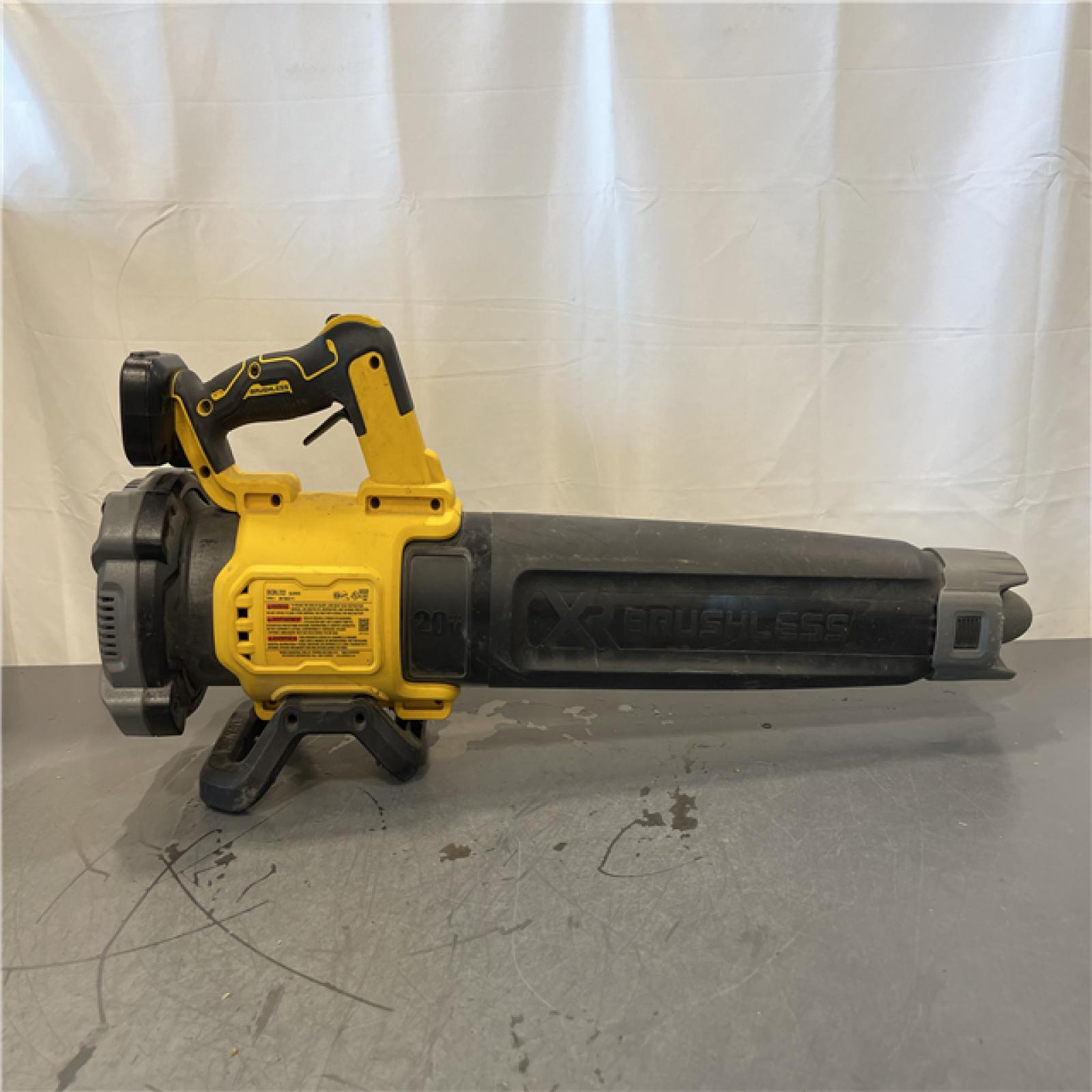 AS-IS - DEWALT 20V MAX 125 MPH 450 CFM Brushless Cordless Battery Powered Blower (Tool Only)