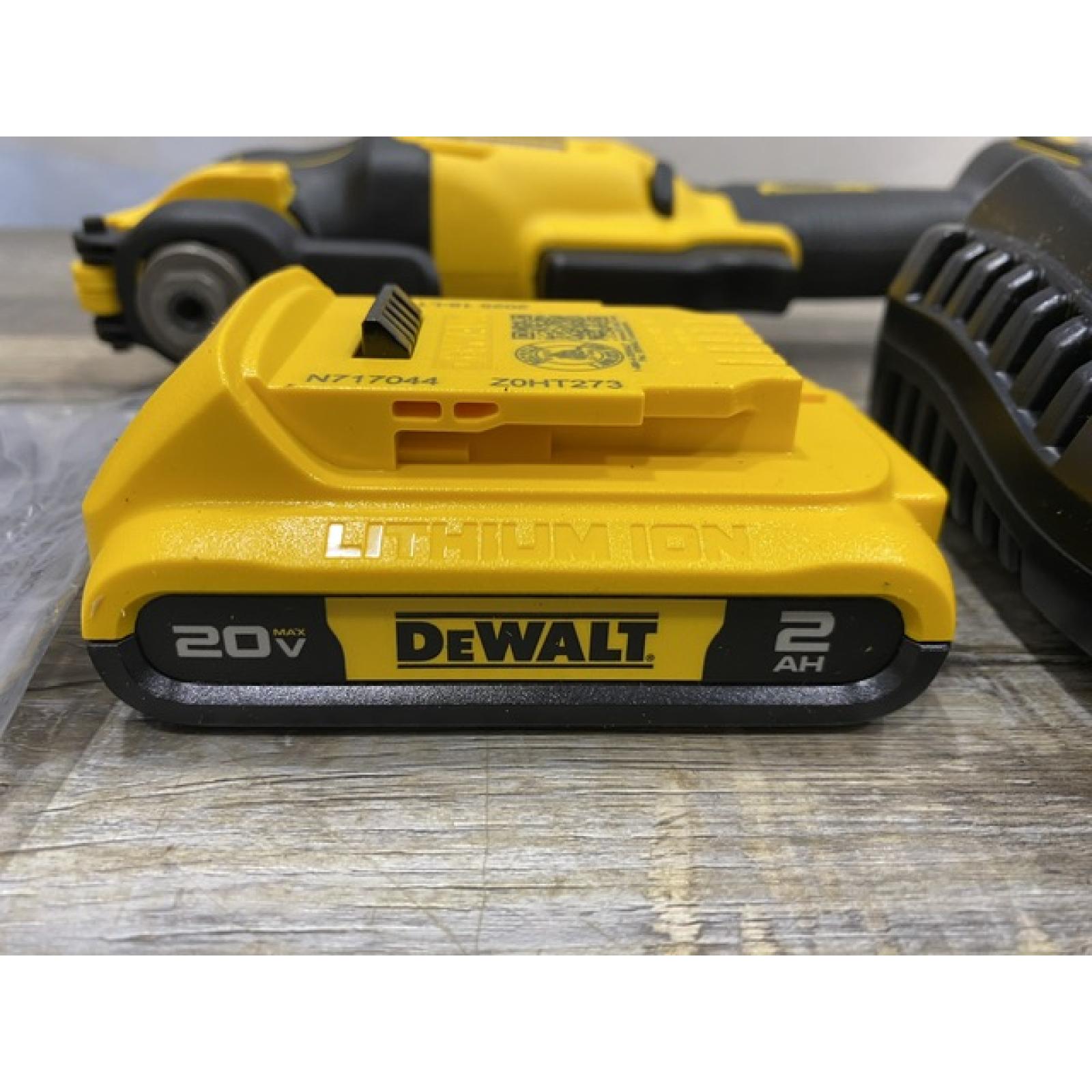 AS-IS DEWALT ATOMIC 20V MAX Cordless Brushless Oscillating Multi Tool Kit