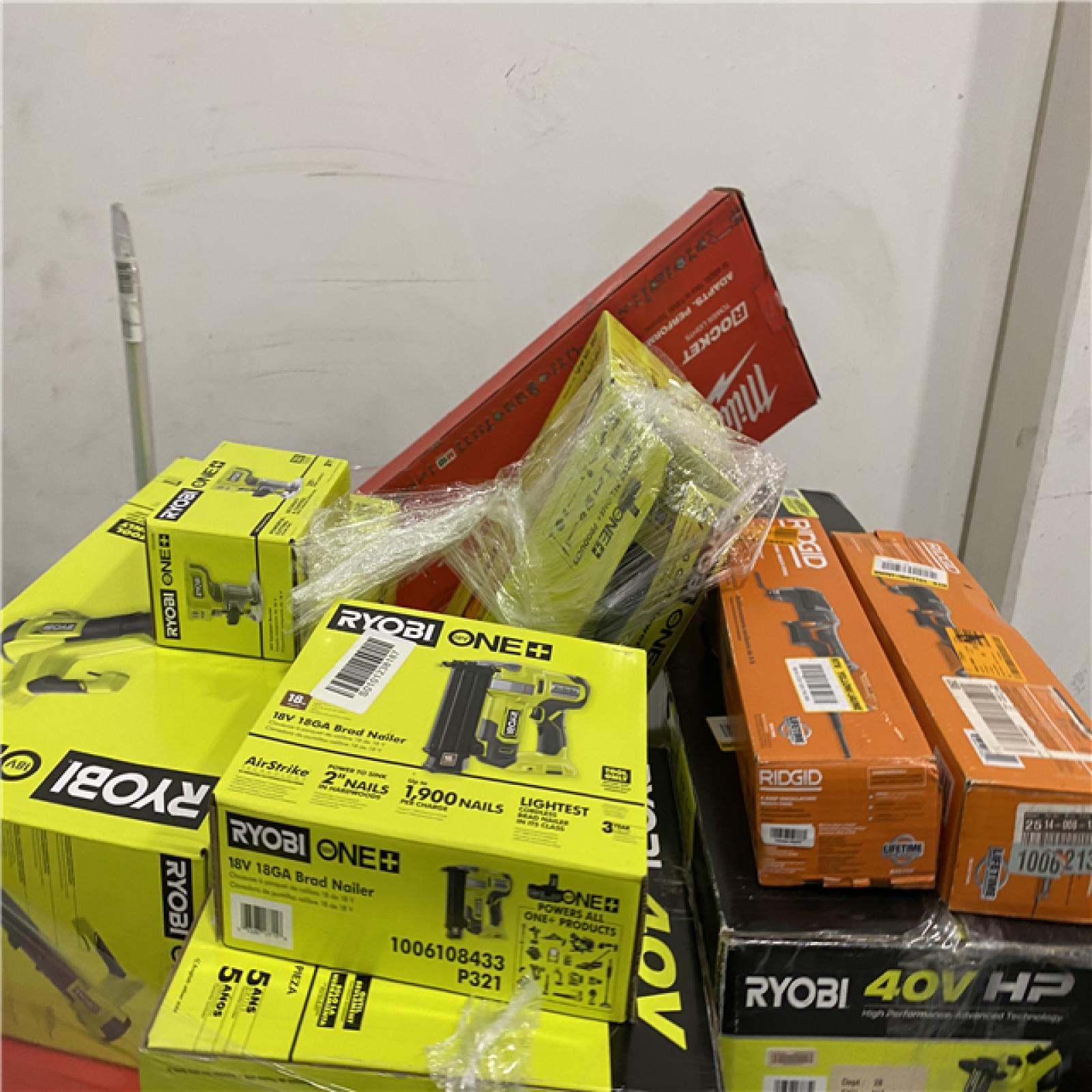 Dallas Location - As-Is Tool Pallet