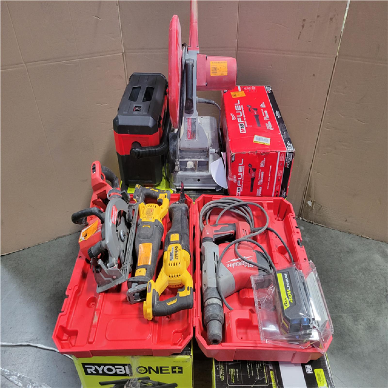 CALIFORNIA AS-IS TOOL PALLET
