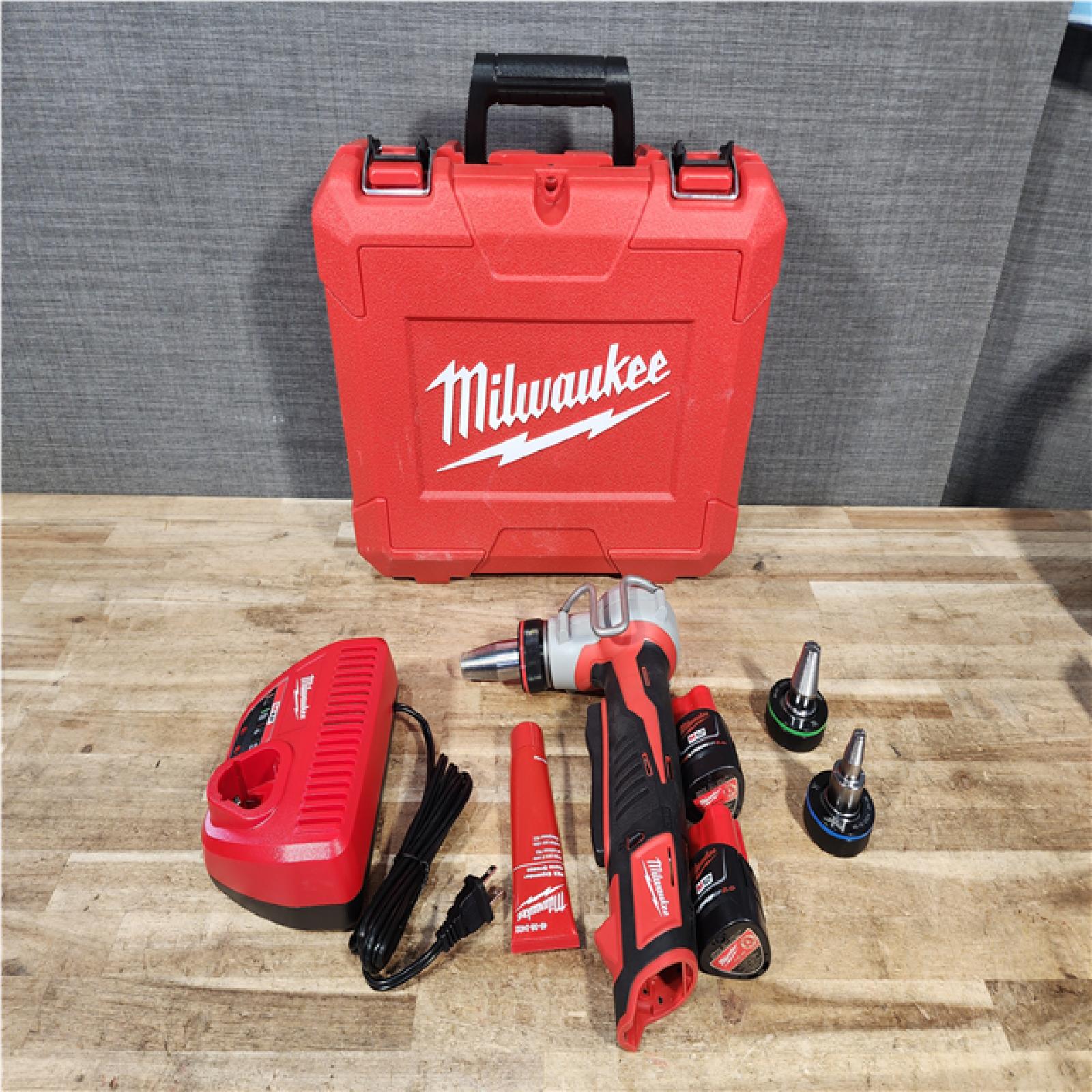 Houston Location AS-IS Milwaukee Cordless PEX Expansion Tool Kit