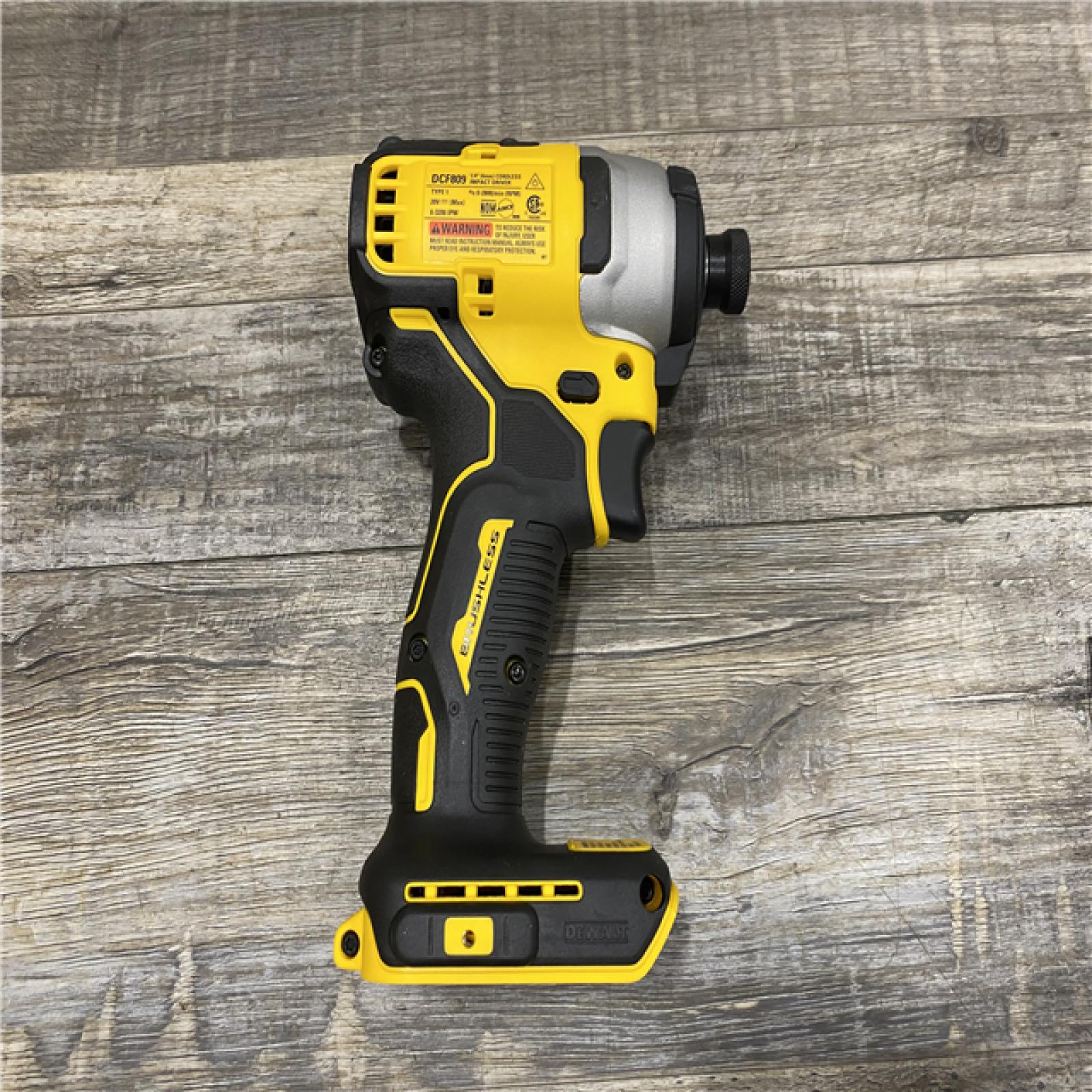 AS-IS DEWALT ATOMIC 20V MAX Lithium-Ion Brushless Cordless Compact 1/4 Impact Driver Kit