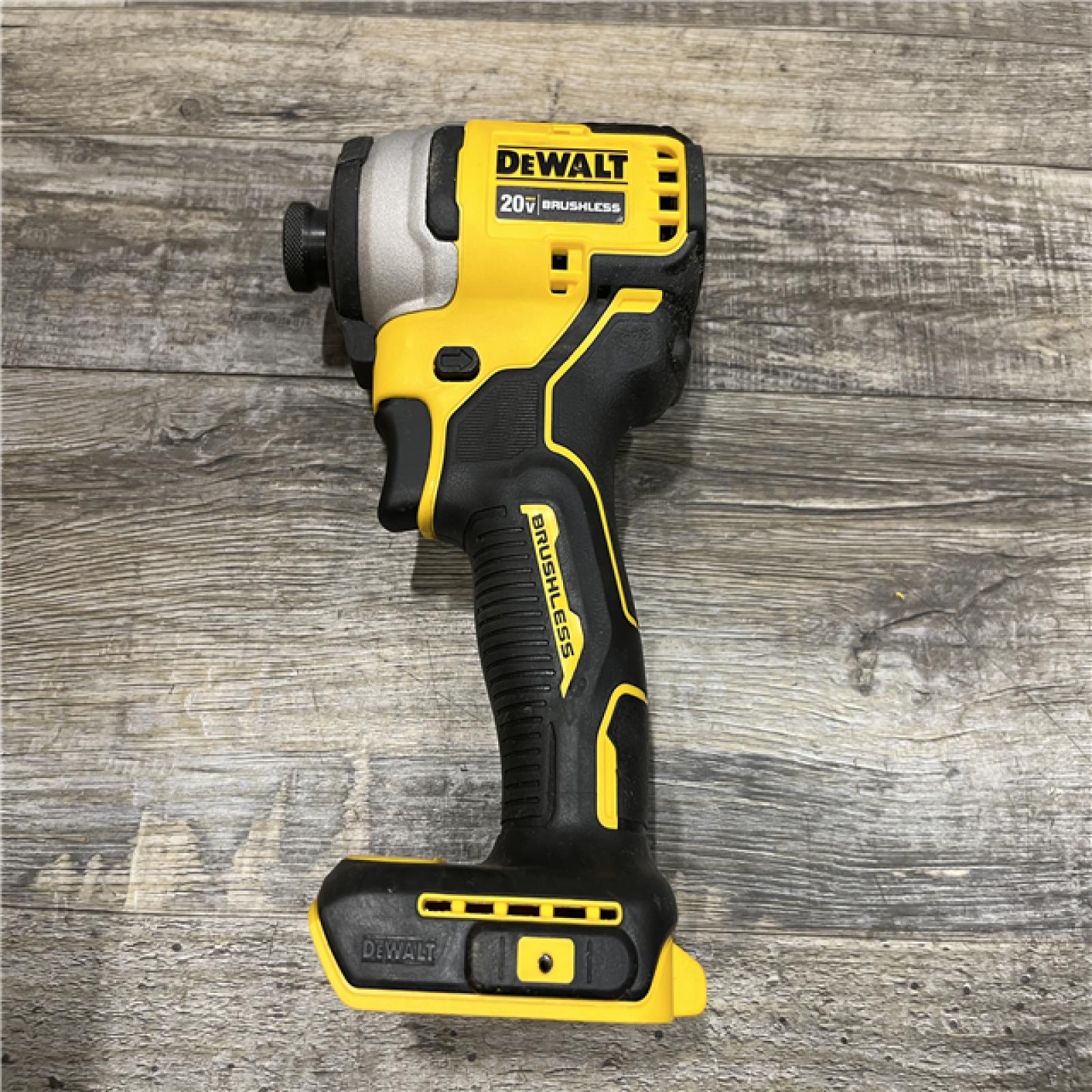 AS-IS DEWALT Atomic 20V Max Lithium-Ion Brushless Cordless Compact 1/4 in. Impact Driver Kit