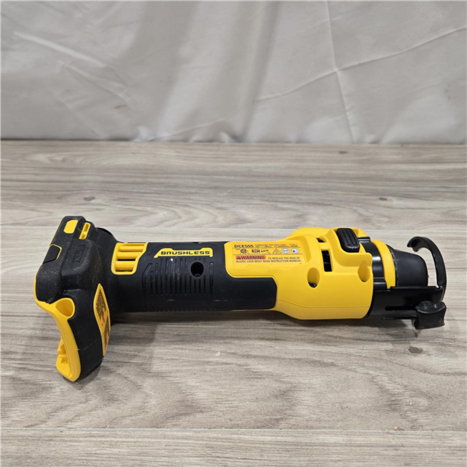 AS-IS DEWALT 20V MAX Cordless Cut-Out Tool (Tool-Only)