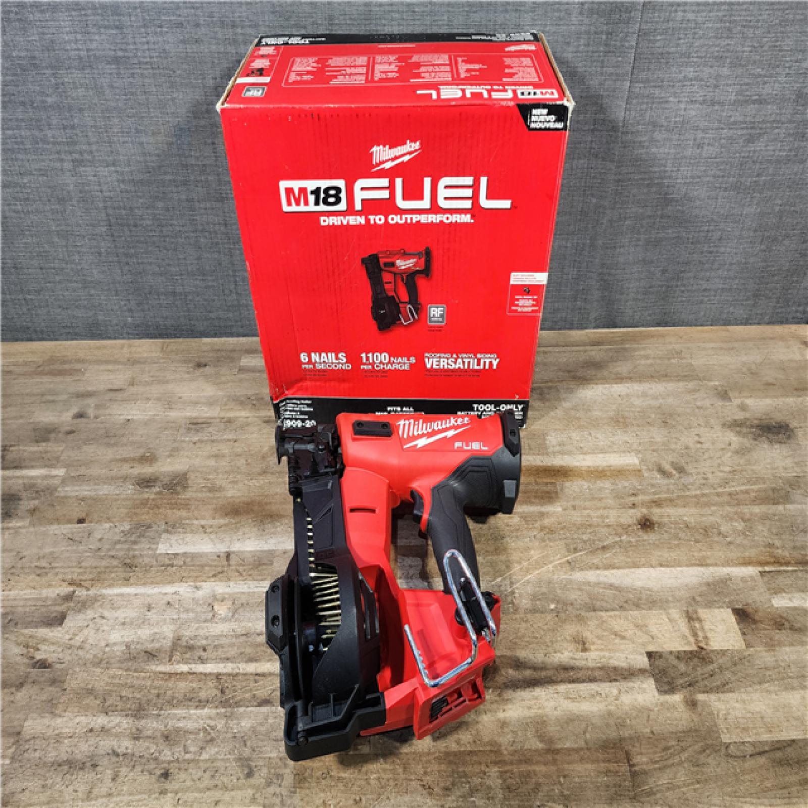 HOUSTON LOCATION - AS-IS Milwaukee M18 FUEL 18-Volt Lithium-Ion Brushless Cordless Coil Roofing Nailer (Tool Only)