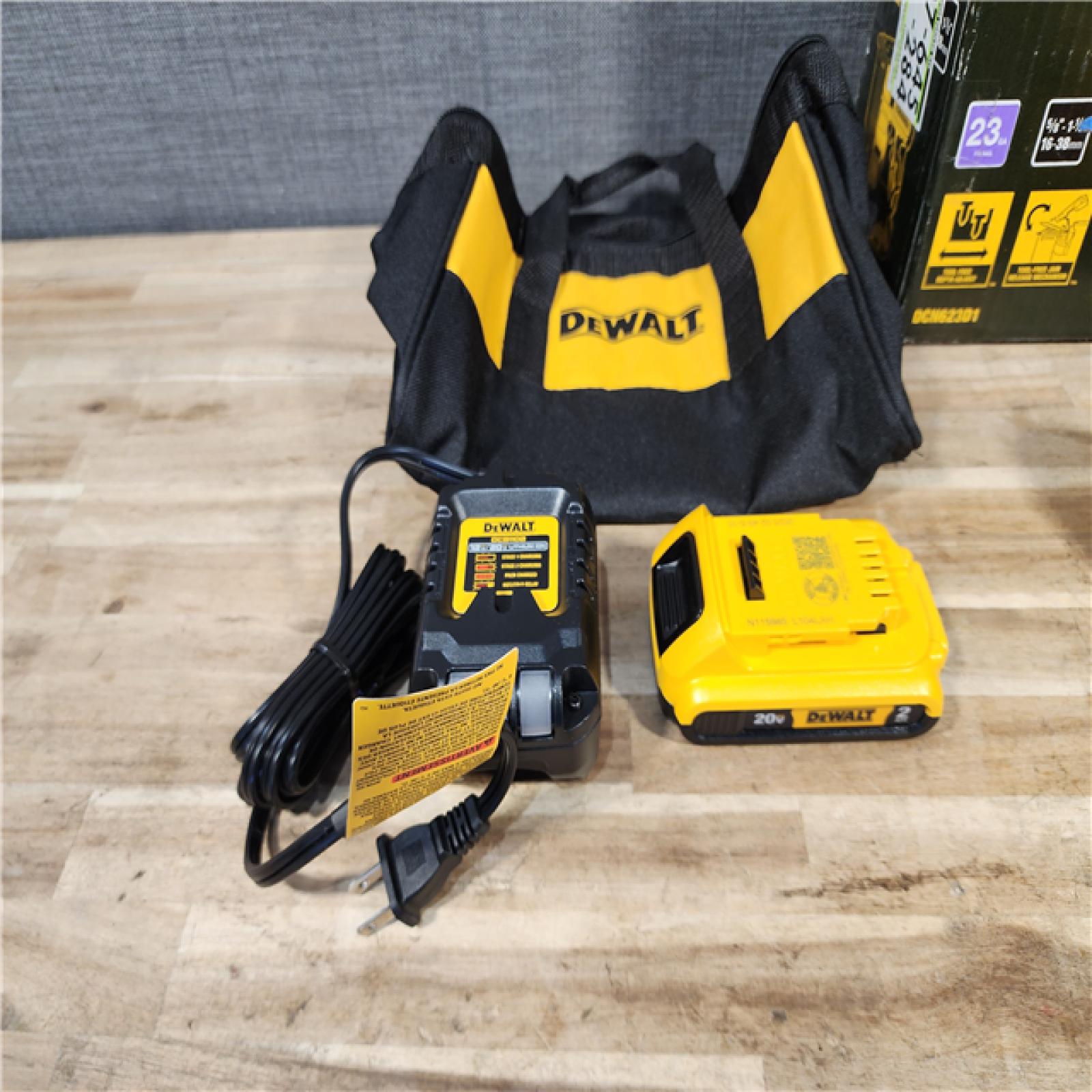 HOUSTON LOCATION - AS-IS DEWALT ATOMIC 20V MAX Lithium Ion Cordless 23 Gauge Pin Nailer Kit