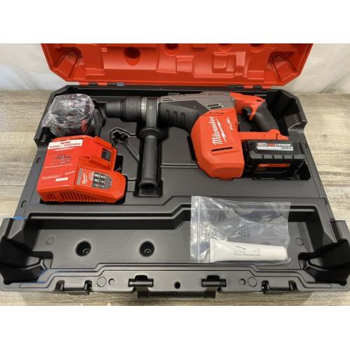 AS-IS Milwaukee 18 FUEL Brushless Cordless 21 in. Walk Behind Dual Battery Self-Propelled Mower Kit
