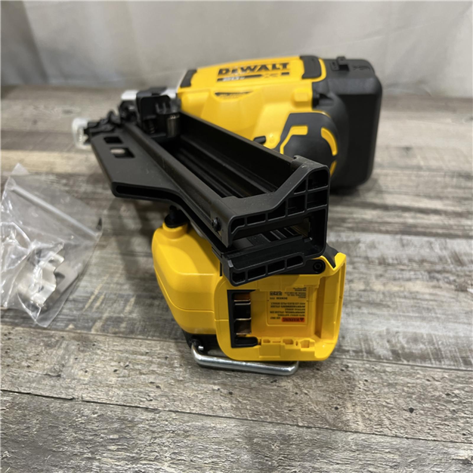 AS-IS DEWALT 20V 30 Degree Cordless Framing Nailer (Tool-Only)