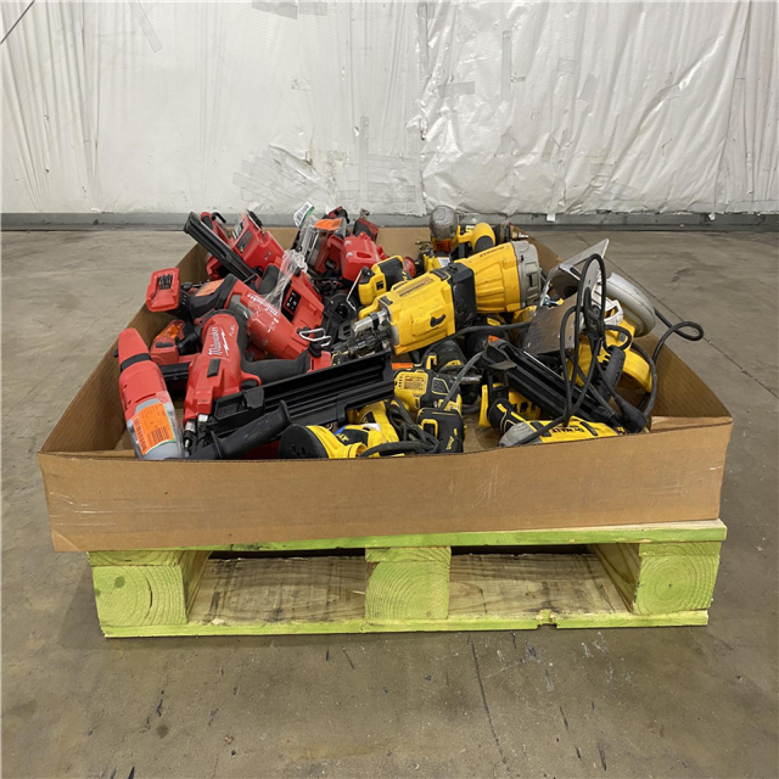 Houston Location AS IS - Tool Pallet