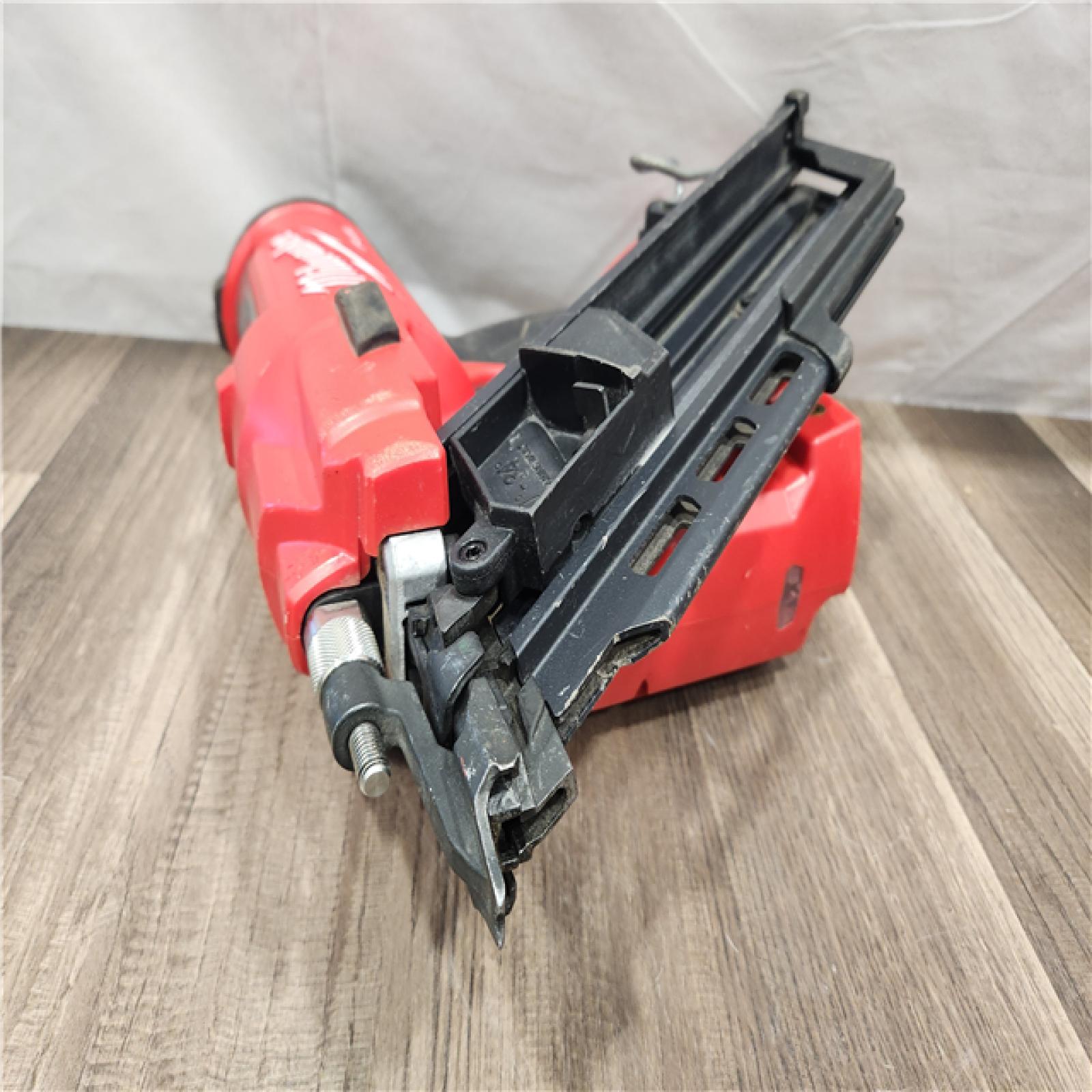 AS-IS- Milwaukee M18 FUEL 30 Degree Framing Nailer (TOOL ONLY)