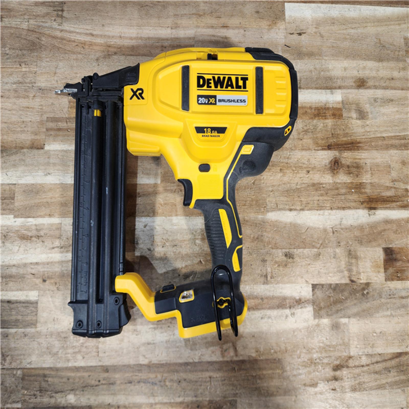 HOUSTON LOCATION - AS-IS DEWALT 20V MAX XR Lithium-Ion Electric Cordless 18-Gauge Brad Nailer (Tool Only)