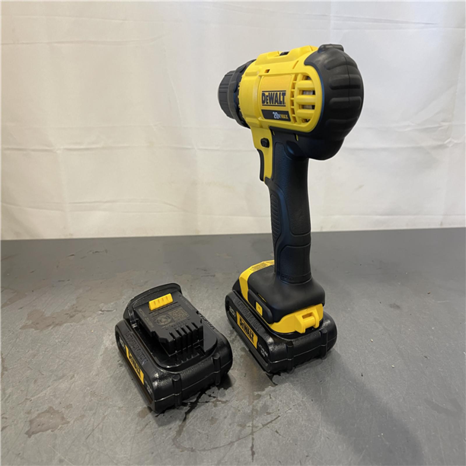 AS-IS - DEWALT 20V MAX Cordless 1/2 in. Drill/Driver Kit