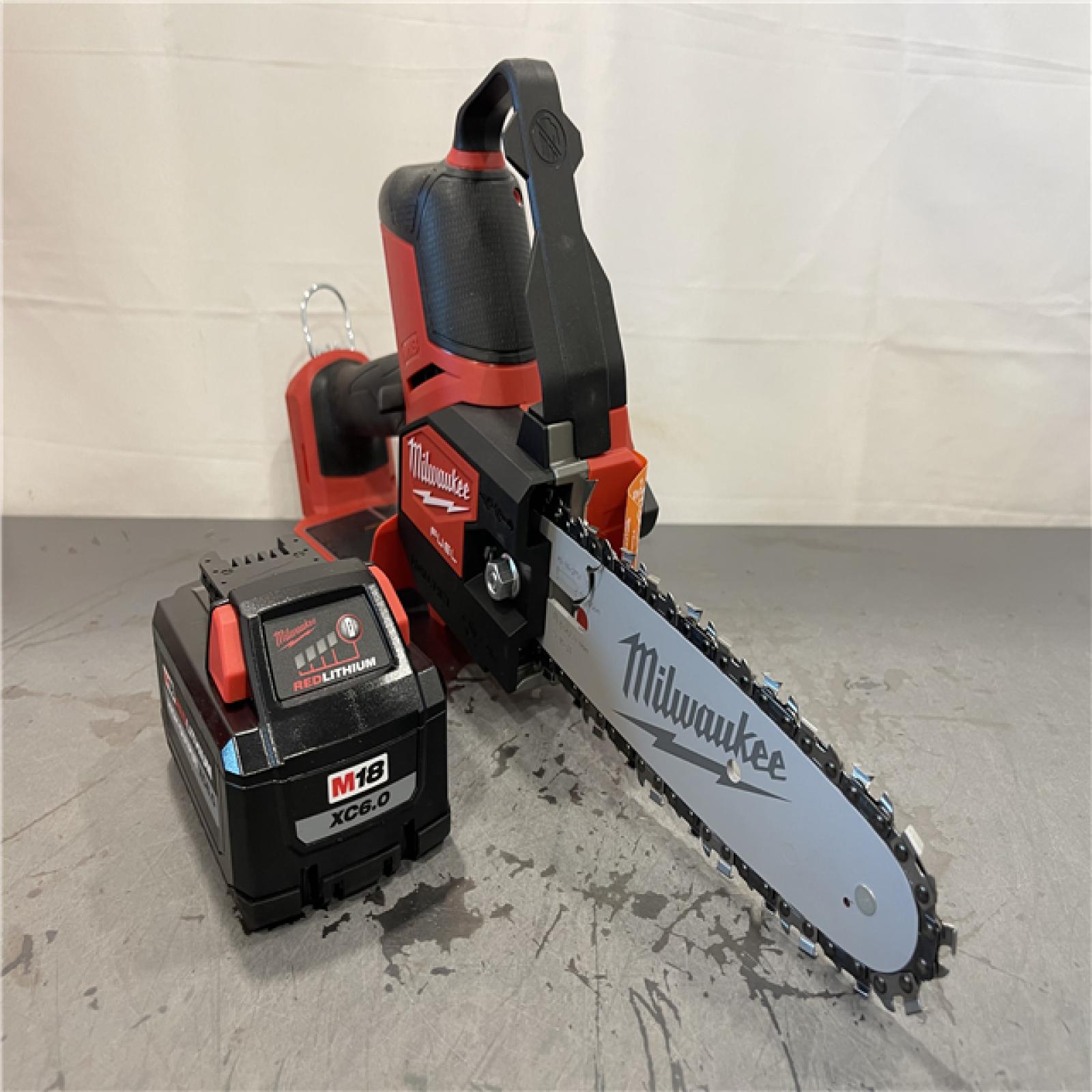 AS-IS - Milwaukee M18 FUEL 8 in. 18V Lithium-Ion Brushless HATCHET Pruning Saw Kit