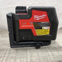 AS-IS Milwaukee 100 ft. REDLITHIUM Lithium-Ion USB Green Rechargeable Cross Line Laser Level with Charger