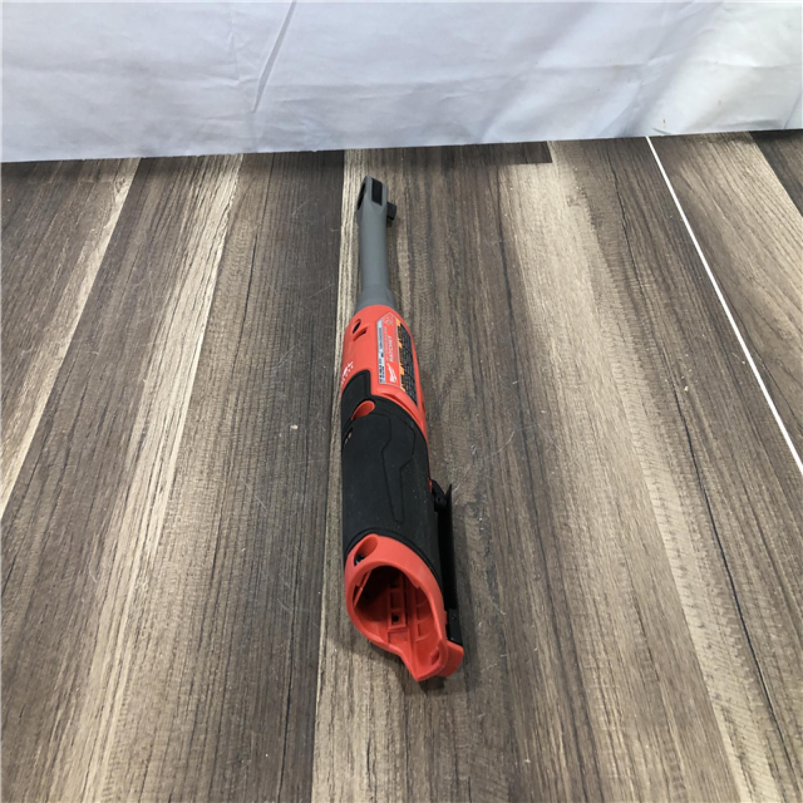 AS-IS Milwaukee  FUEL 12V Lithium-Ion Brushless Cordless 3/8 in. Extended Reach High Speed Ratchet (Tool Only)