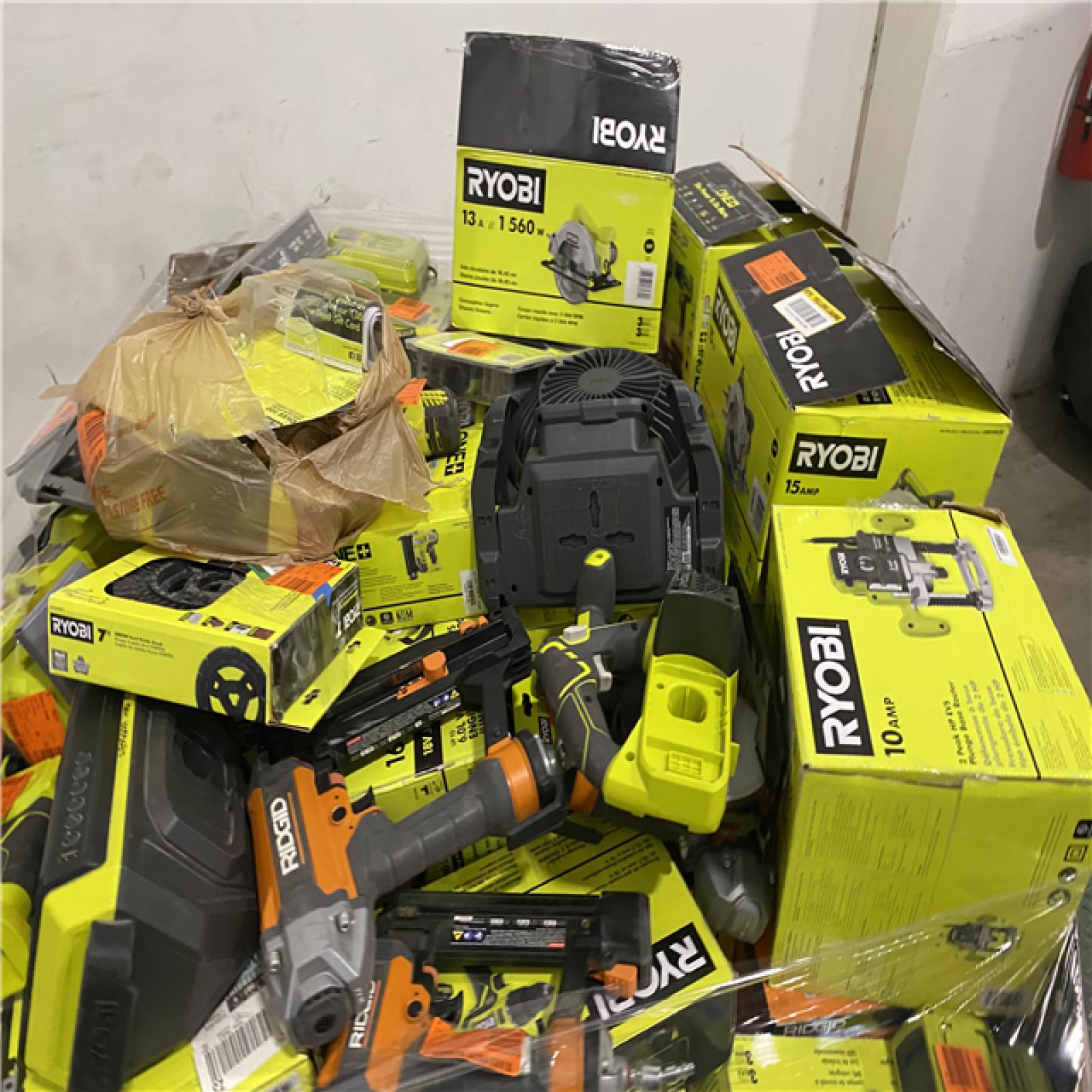 Dallas Location - As-Is Tool Pallet