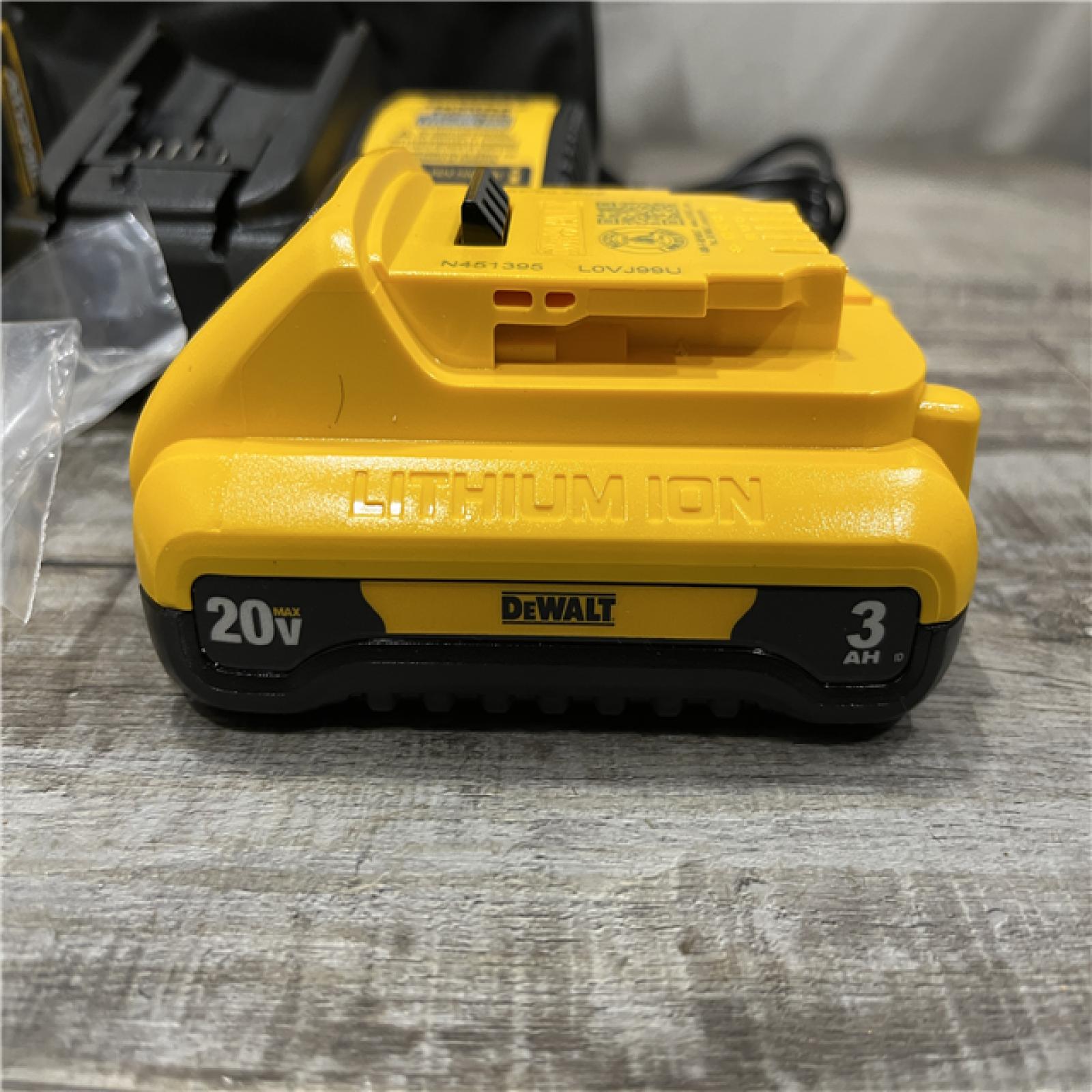 AS-IS DEWALT ATOMIC 20V Cordless 1/2 in. Compact Hammer Drill Kit