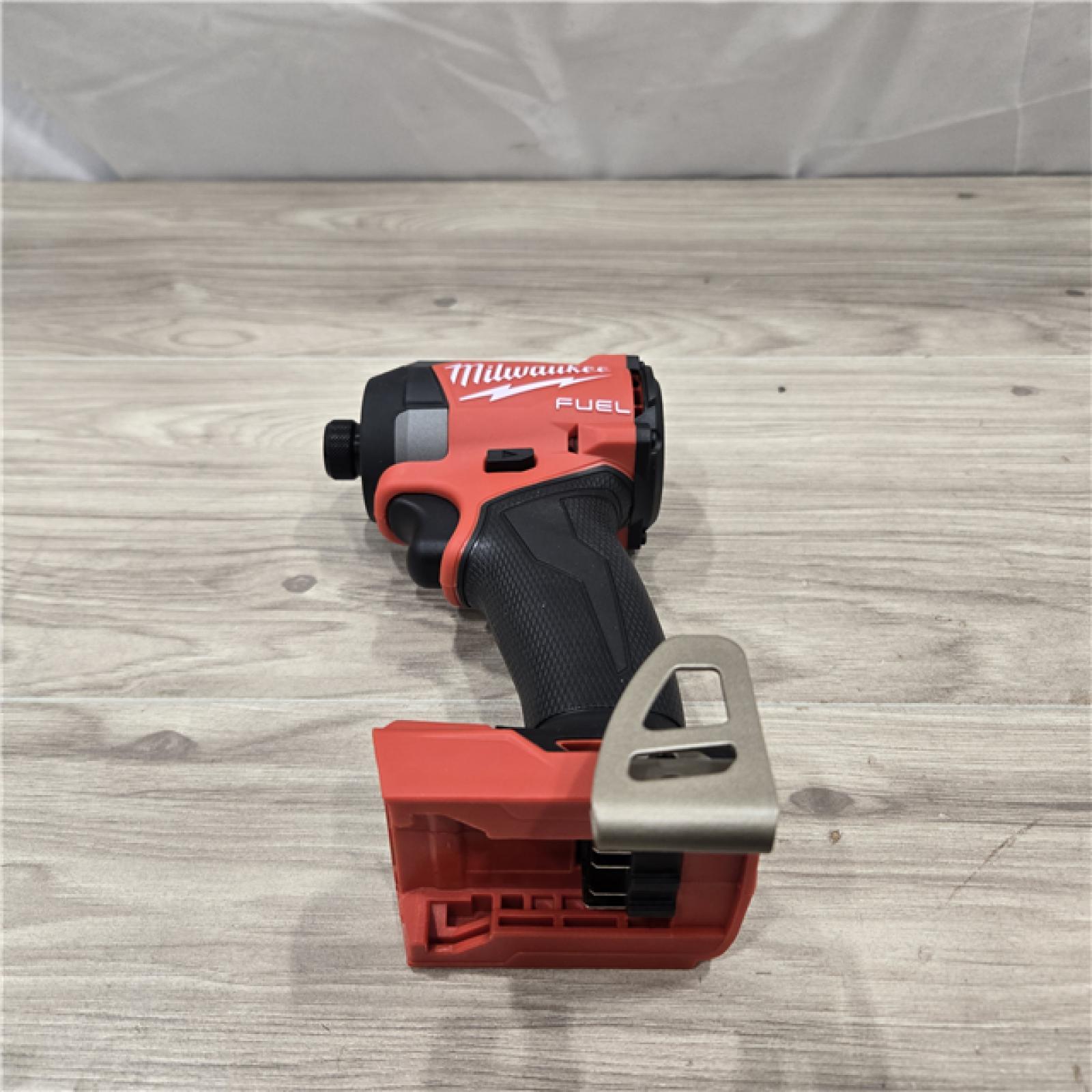 AS-IS Milwaukee 2953-22 M18 FUEL 1/4 Hex Impact Driver Kit