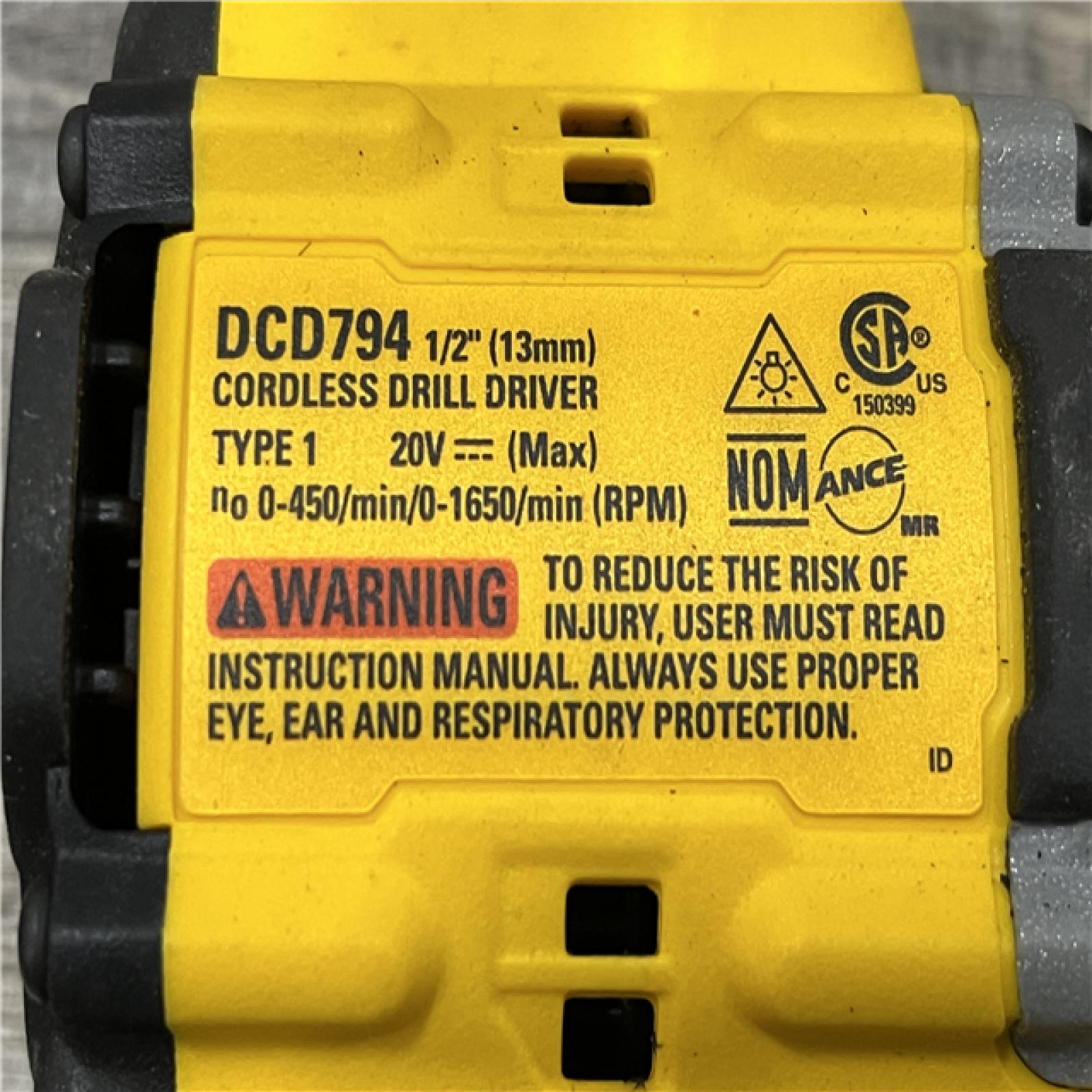 AS-IS DEWALT Atomic 20V Lithium-Ion Cordless Compact 1/2 in. Drill/Driver Kit