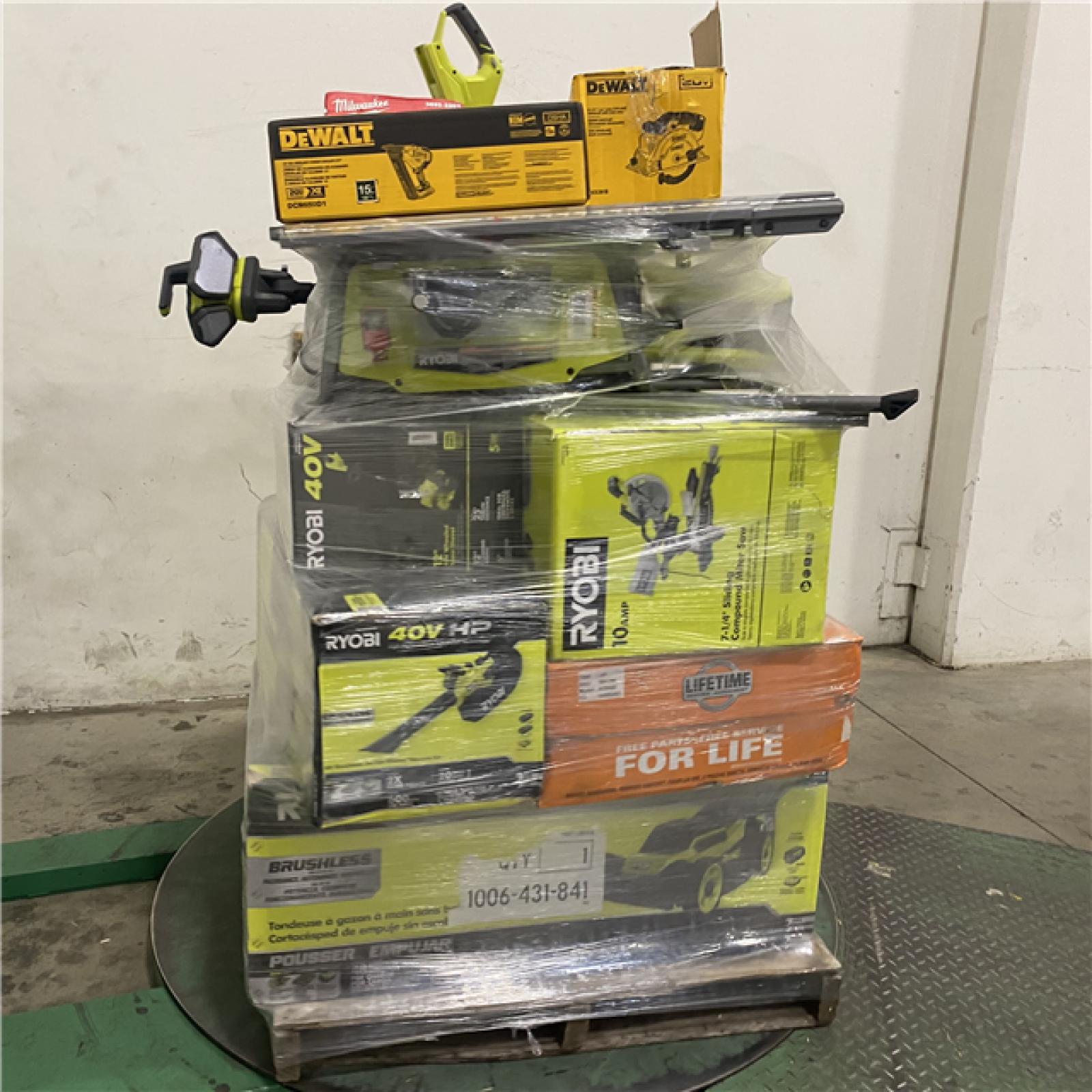 Dallas Location - As-Is Tool Pallet