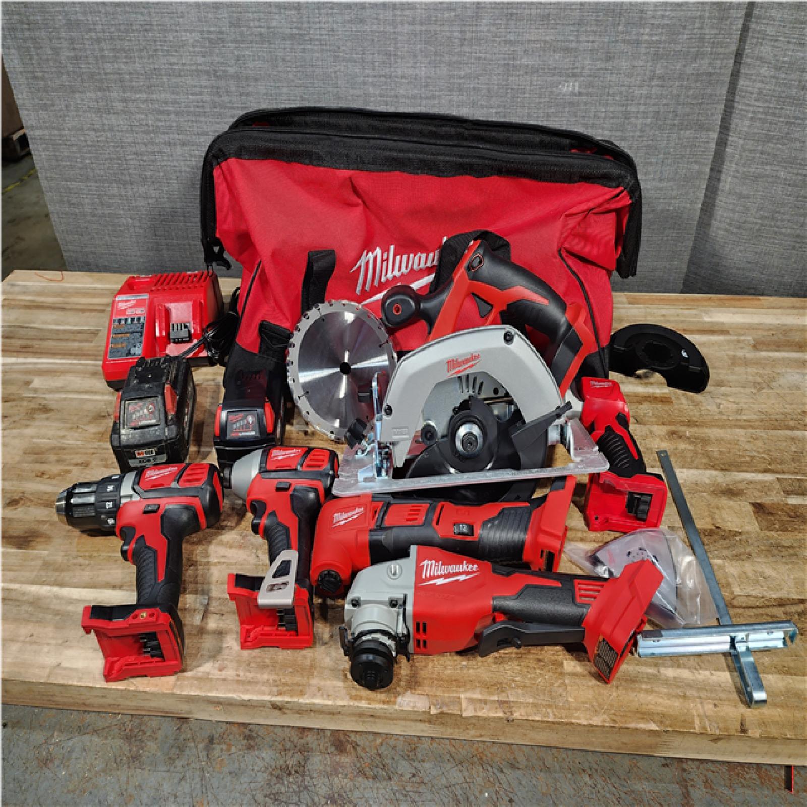 Houston Location AS-IS M18 18-Volt Lithium-Ion Cordless Combo Kit (6-Tool) with 2-Batteries  Charger and Tool Bag