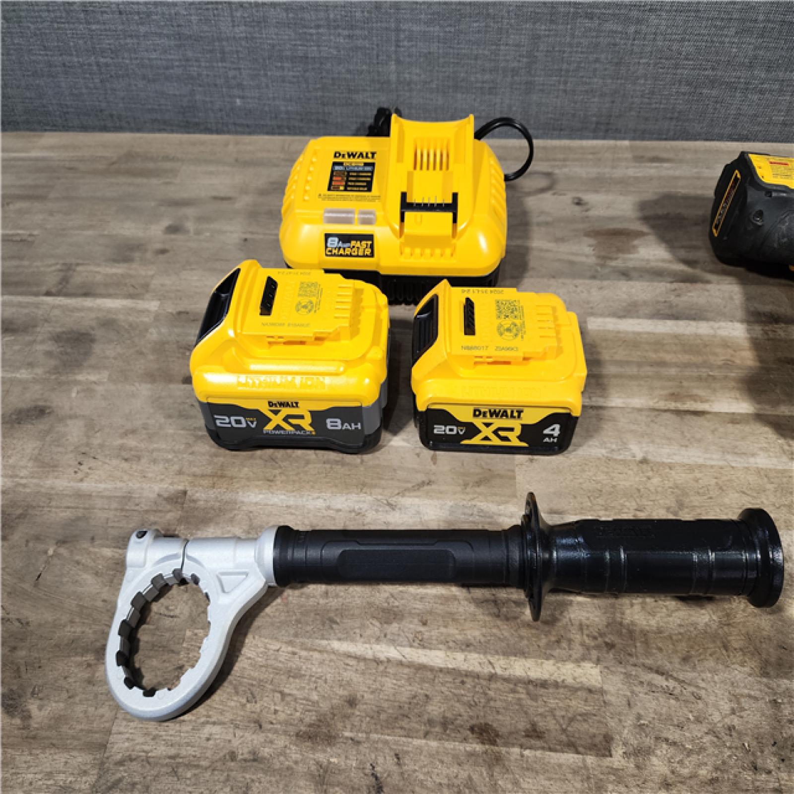 HOUSTON LOCATION - AS-IS DEWALT 3 TOOL COMBO KIT W/ (2) BATTERY & CHARGER