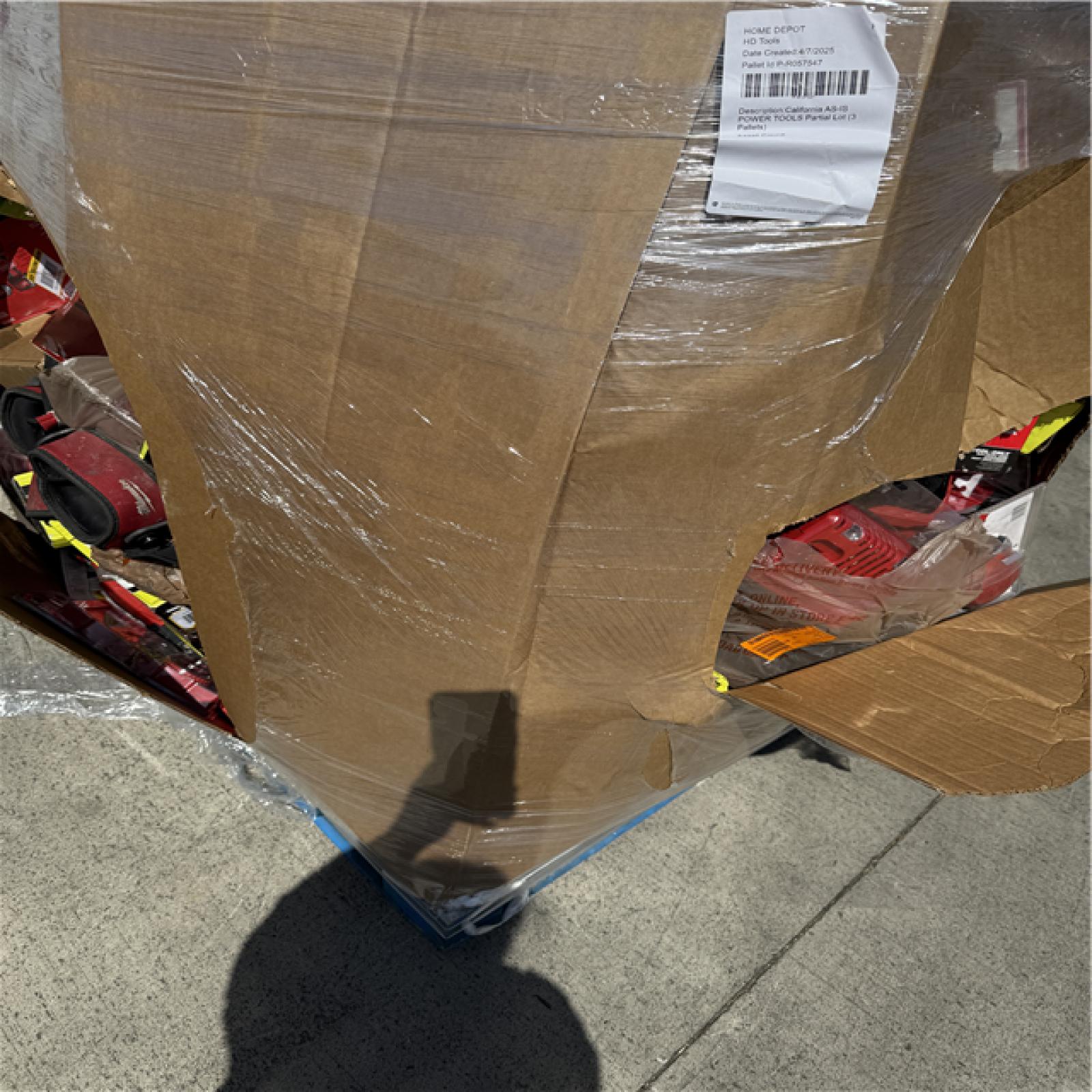 California AS-IS POWER TOOLS Partial Lot (3 Pallets) P-R057547