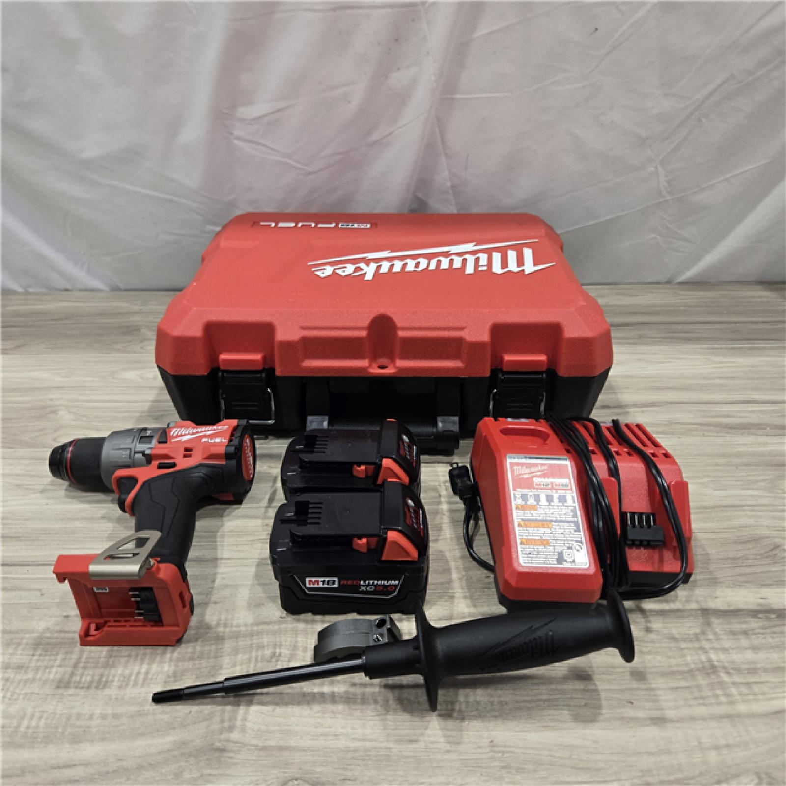 AS-IS Milwaukee 2904-22 Hammer Drill Driver Kit