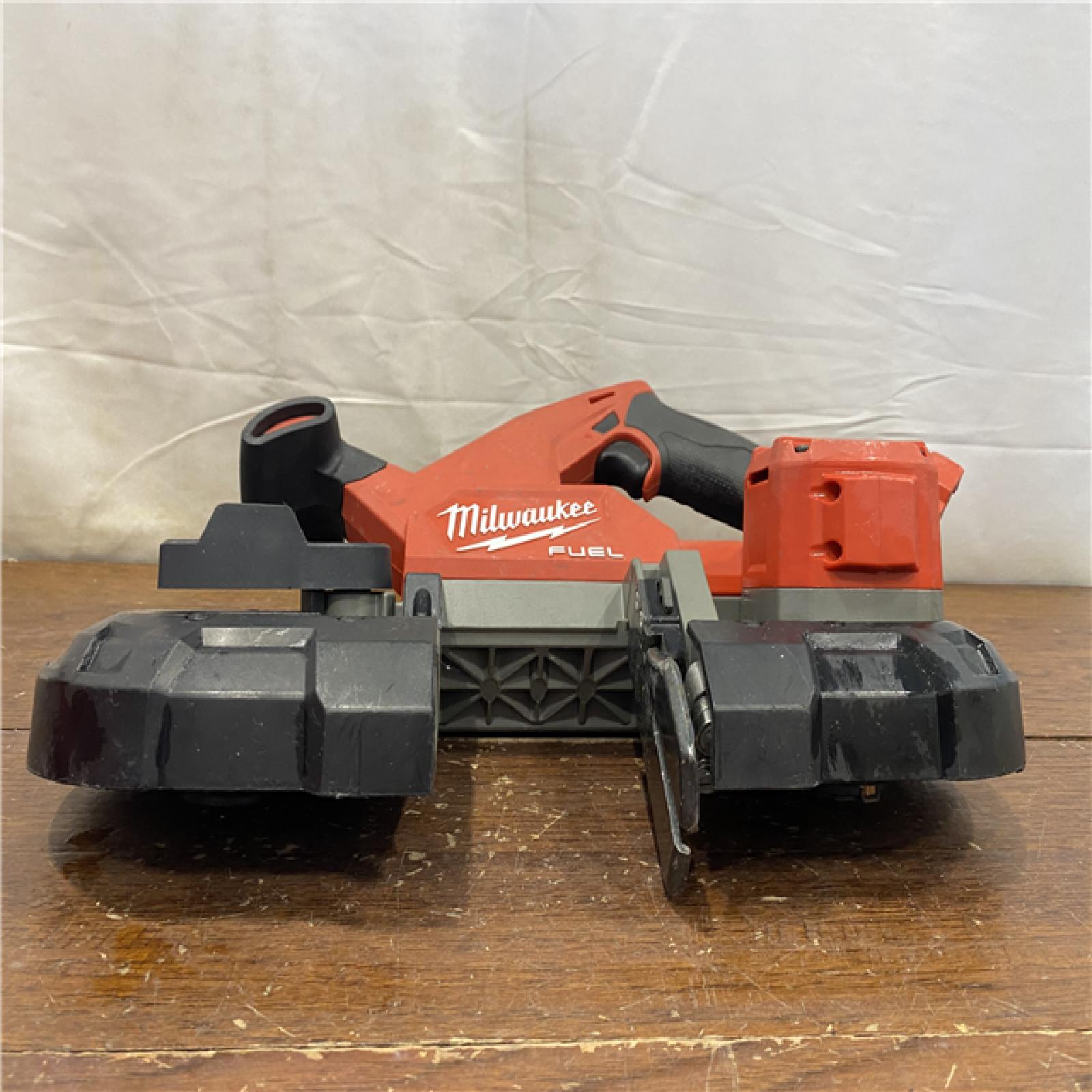 AS-IS Milwaukee M18 FUEL Compact Band Saw