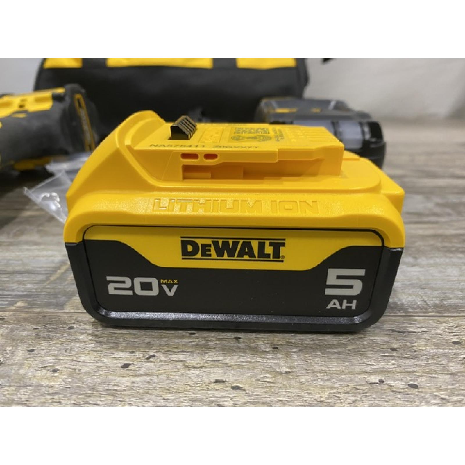 AS-IS DEWALT ATOMIC 20V Lithium-Ion Cordless 1/2 in. Hammer Drill Kit