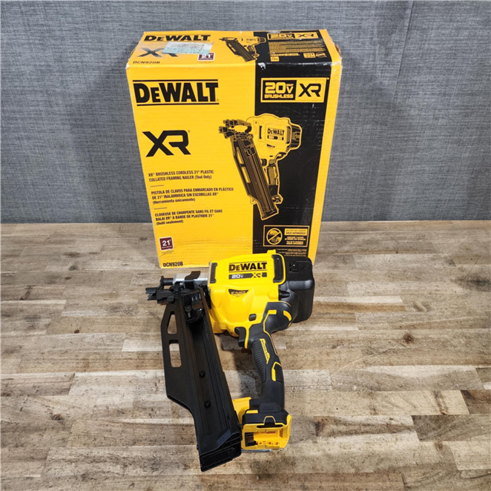 HOUSTON LOCATION - AS-IS (APPEARS LIKE NEW) DEWALT 20-Volt 21° Cordless Framing Nailer (Tool-Only)