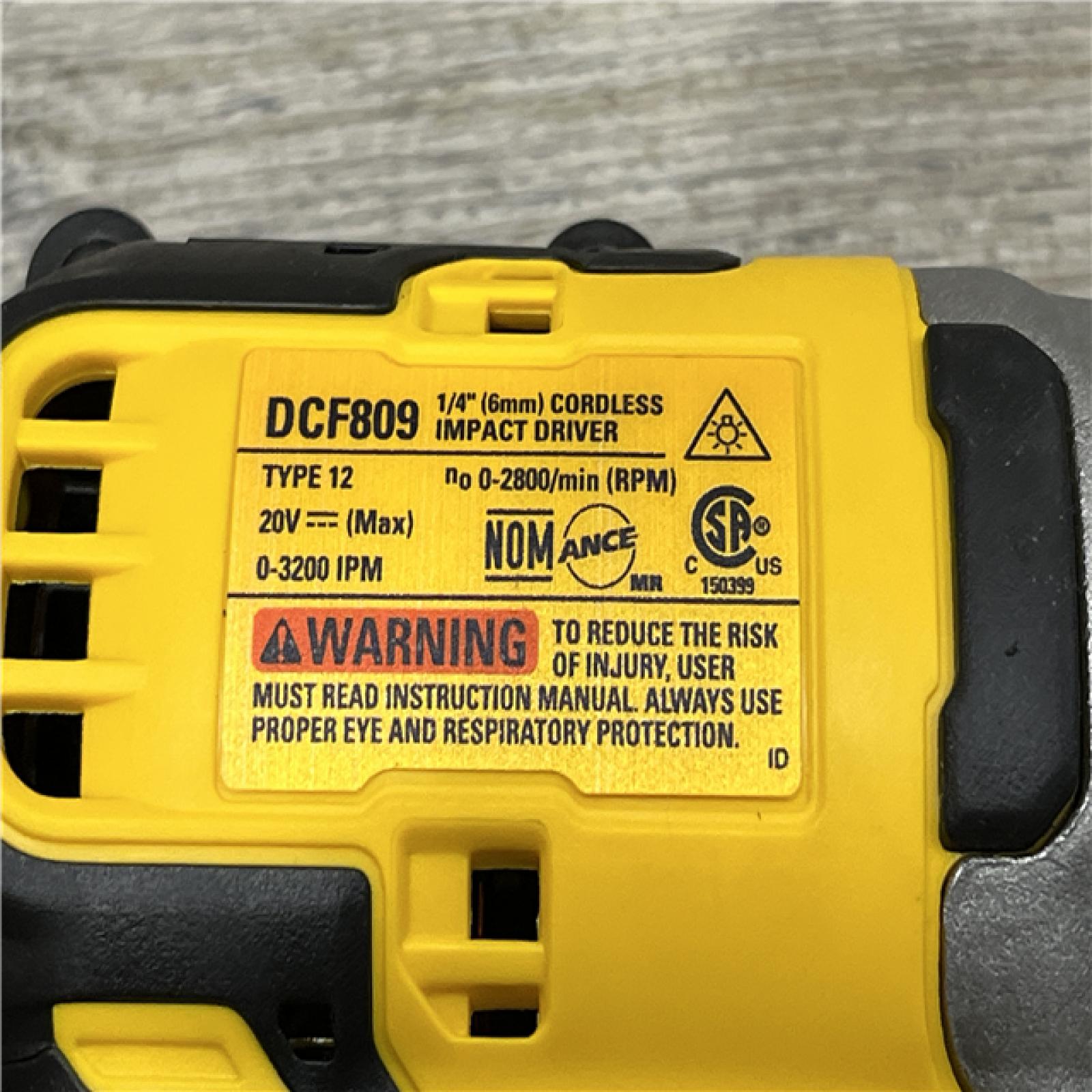 AS-IS DEWALT ATOMIC 20-Volt MAX Lithium-Ion Cordless Combo Kit
