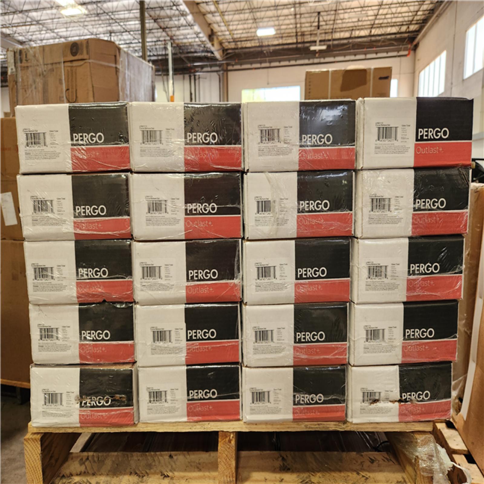 Phoenix Location NEW Pergo Outlast+ Cocoa Walters Oak 12 mm T x 7.4 in. W Waterproof Laminate Wood Flooring (392 sq. ft. 20 case)