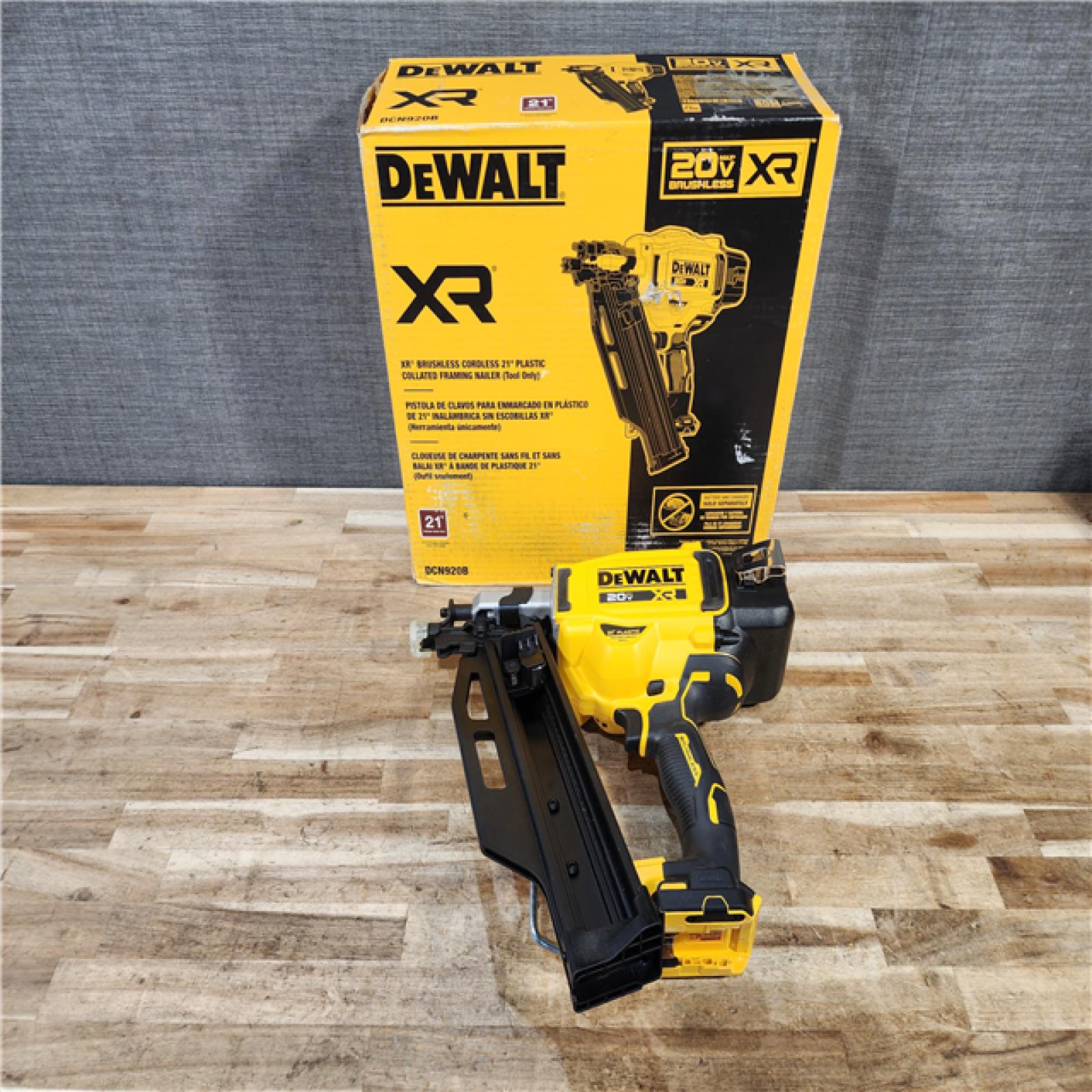 HOUSTON LOCATION - AS-IS (APPEARS LIKE NEW) DEWALT 20-Volt 21° Cordless Framing Nailer (Tool-Only)