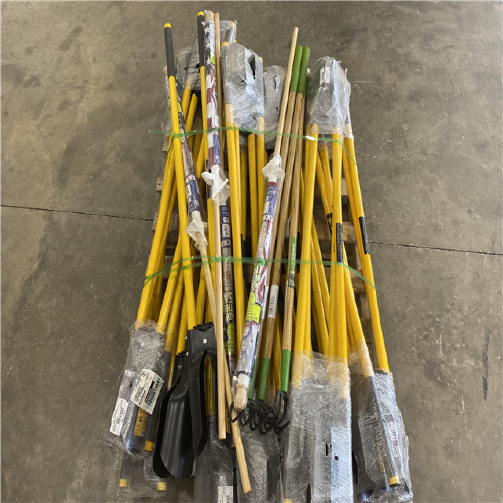 Houston Location - AS-IS home improvement pallet DEWALT POST HOLE DIGGER