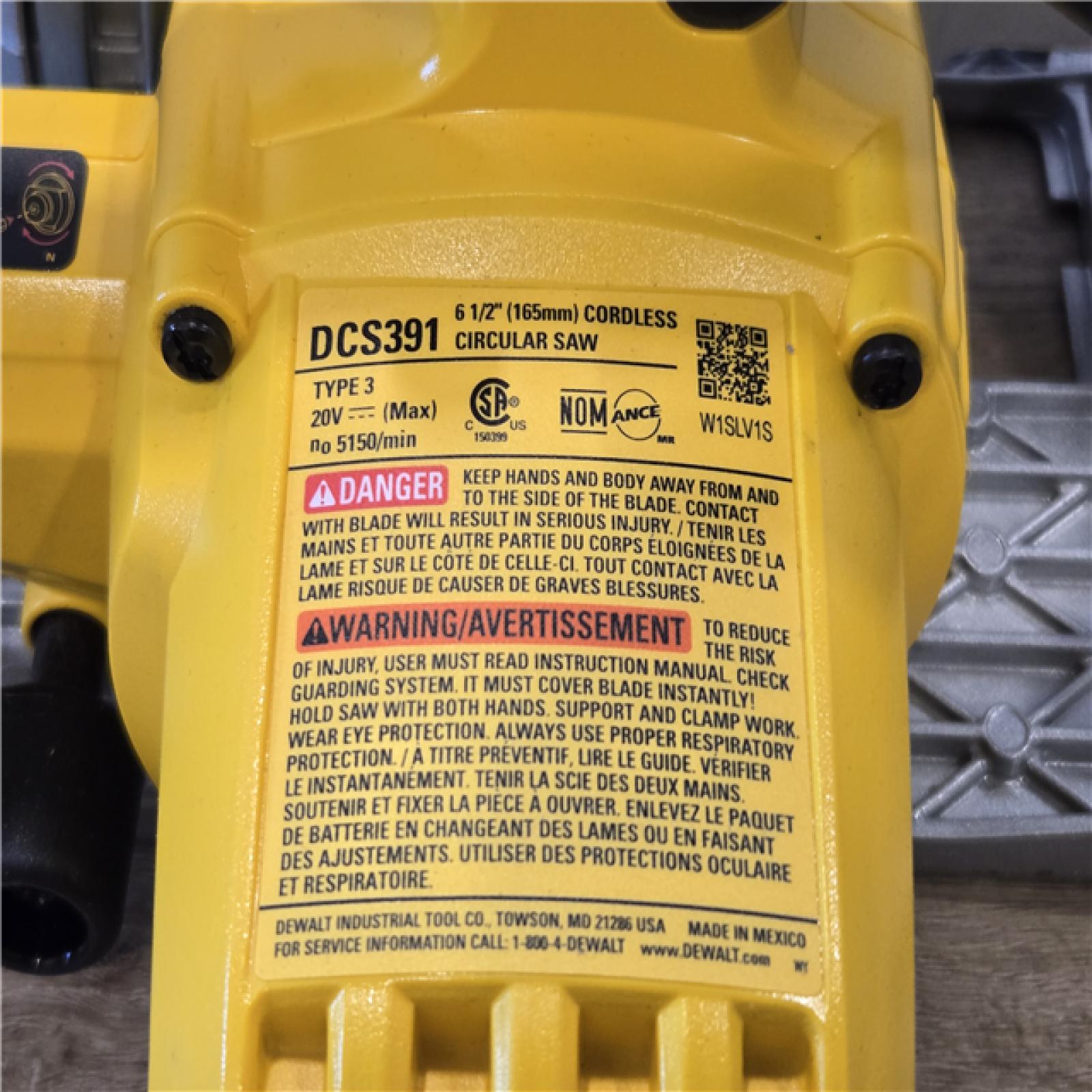 AS-IS DEWALT 6-1/2'' 165MM CIRCULAR SAW (Tool-Only)