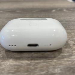 AS-IS Apple AirPods Pro 2 MagSafe Charging Case (Lightning)