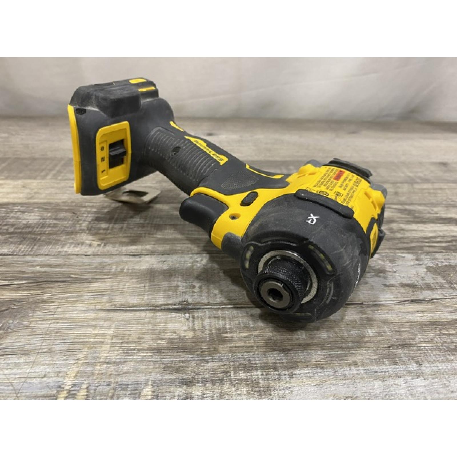 AS-IS DEWALT 20V XR Brushless Cordless 1/4 in. Quiet Hydraulic Impact Driver (Tool-Only)
