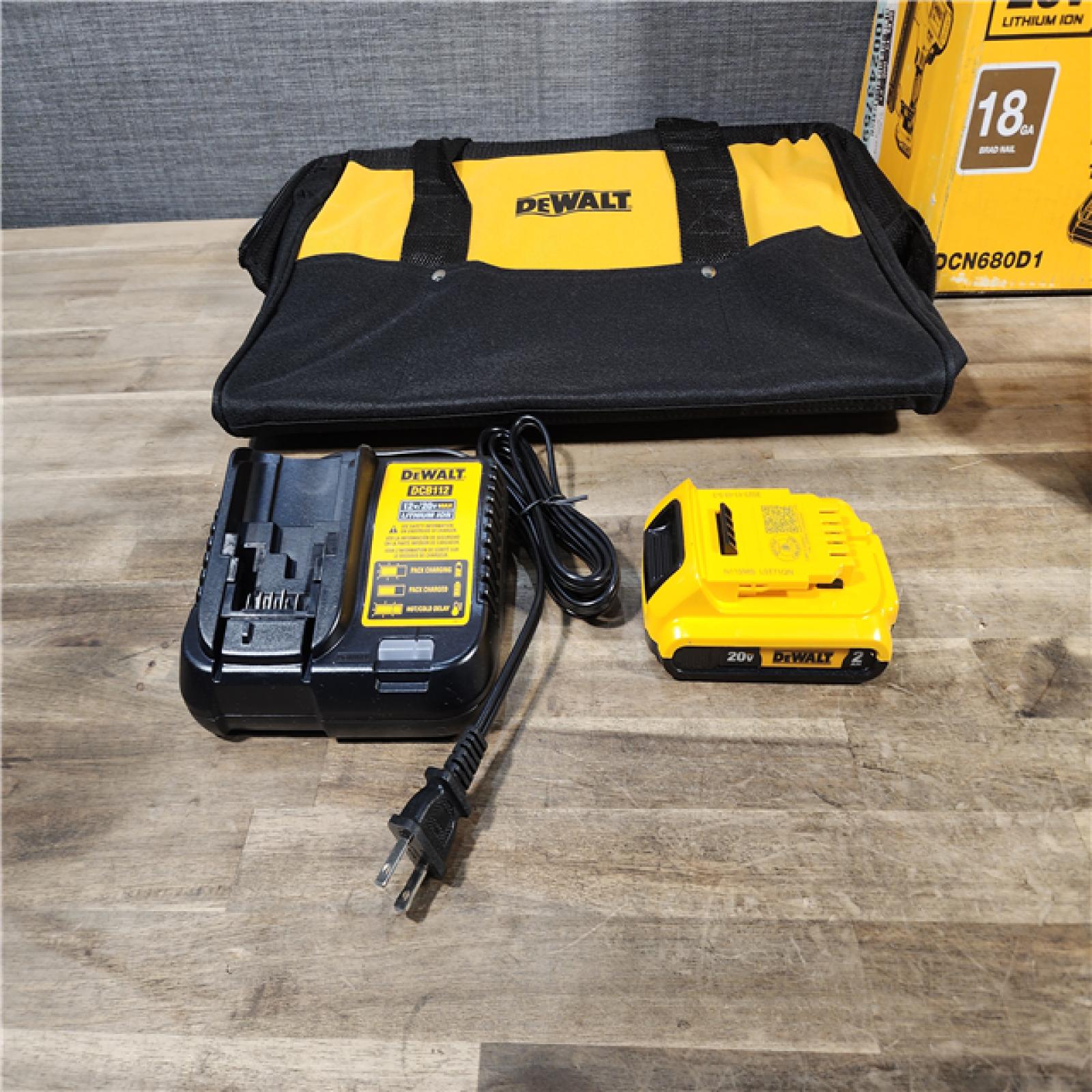 HOUSTON LOCATION - AS-IS (APPEARS LIKE NEW) DEWALT 20V MAX XR 18 Gauge Brad Nailer Kit