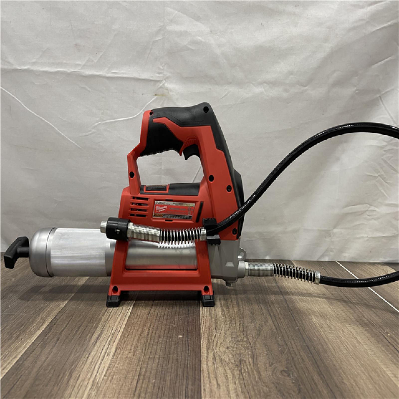 AS-IS Milwaukee M18 18V Lithium-Ion Cordless Grease Gun 2-Speed (Tool-Only)