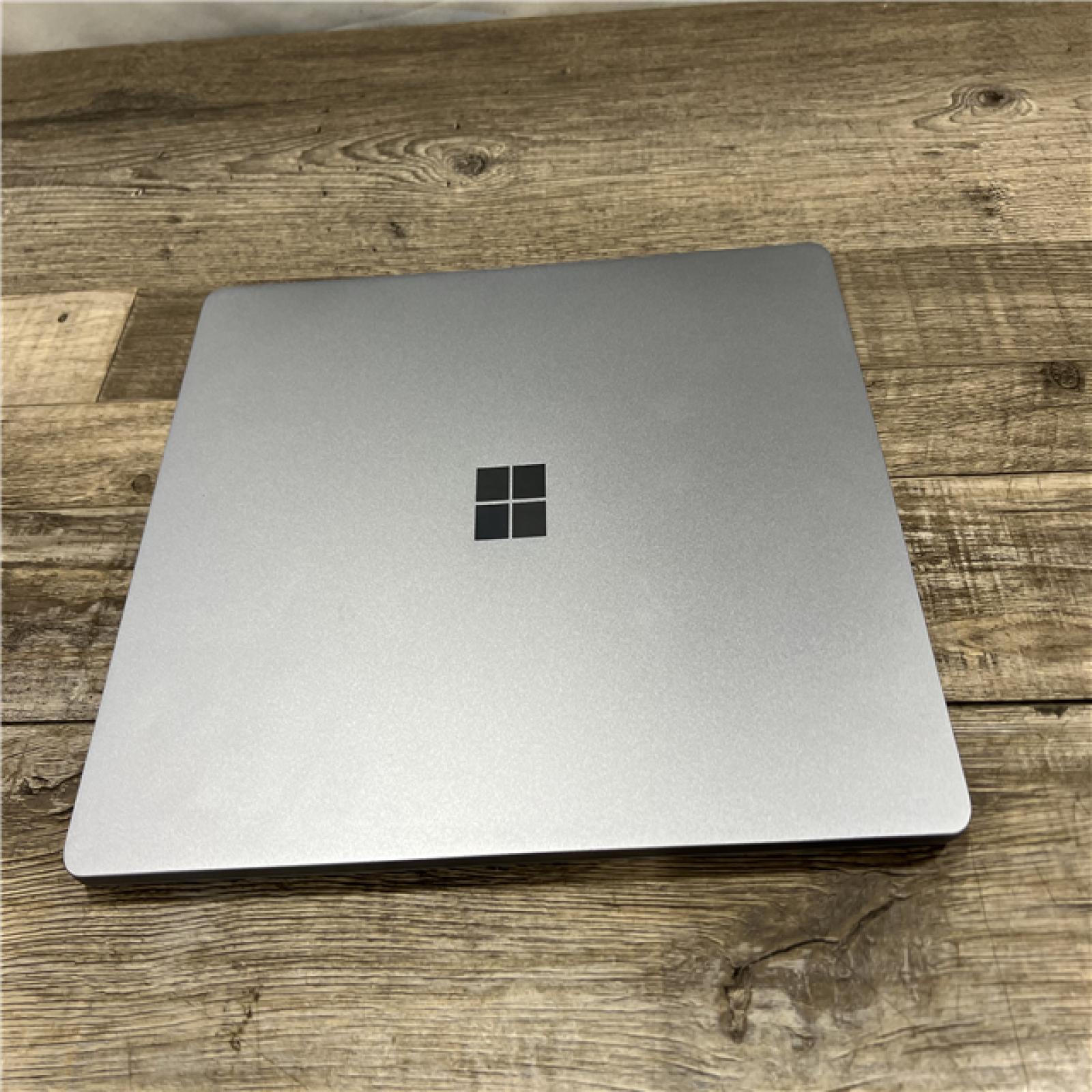 AS-IS Microsoft - Surface Laptop Go 12.4 Touch-Screen - BLUE