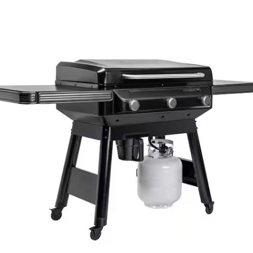 DALLAS LOCATION - Traeger Flatrock 3 Cooking Zone 594 sq in. Flat Top Propane Griddle in Black