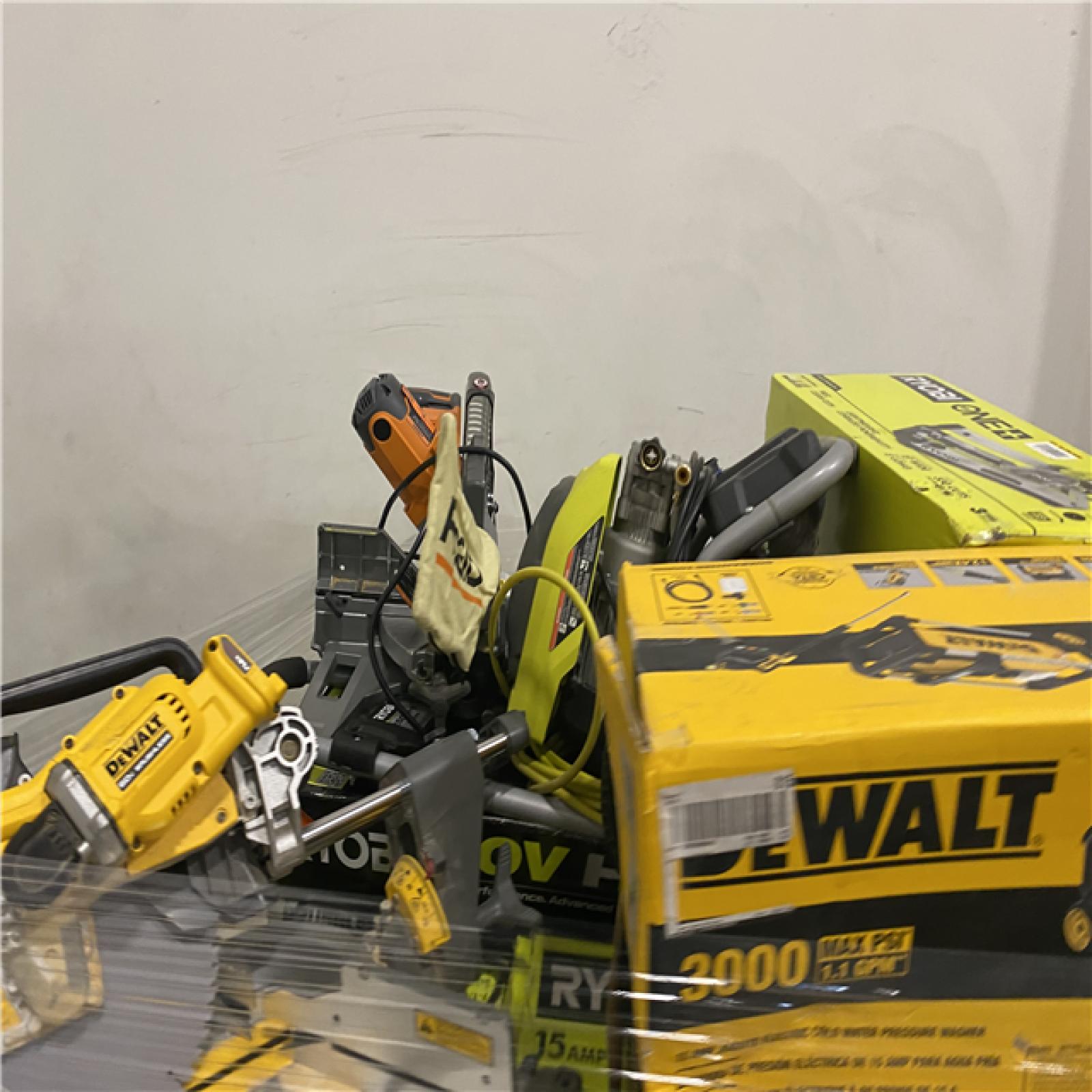 Dallas Location - As-Is Tool Pallet