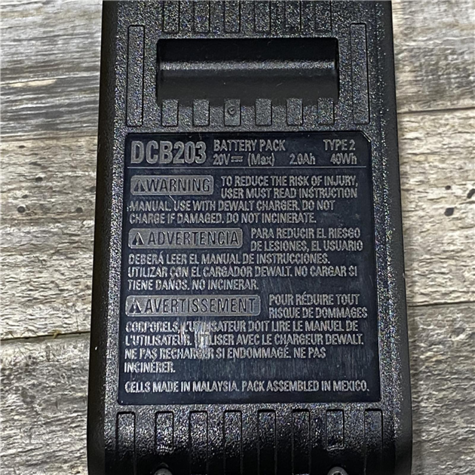 AS-IS DEWALT Atomic 20V Max Lithium-Ion Brushless Cordless Compact 1/4 in. Impact Driver Kit