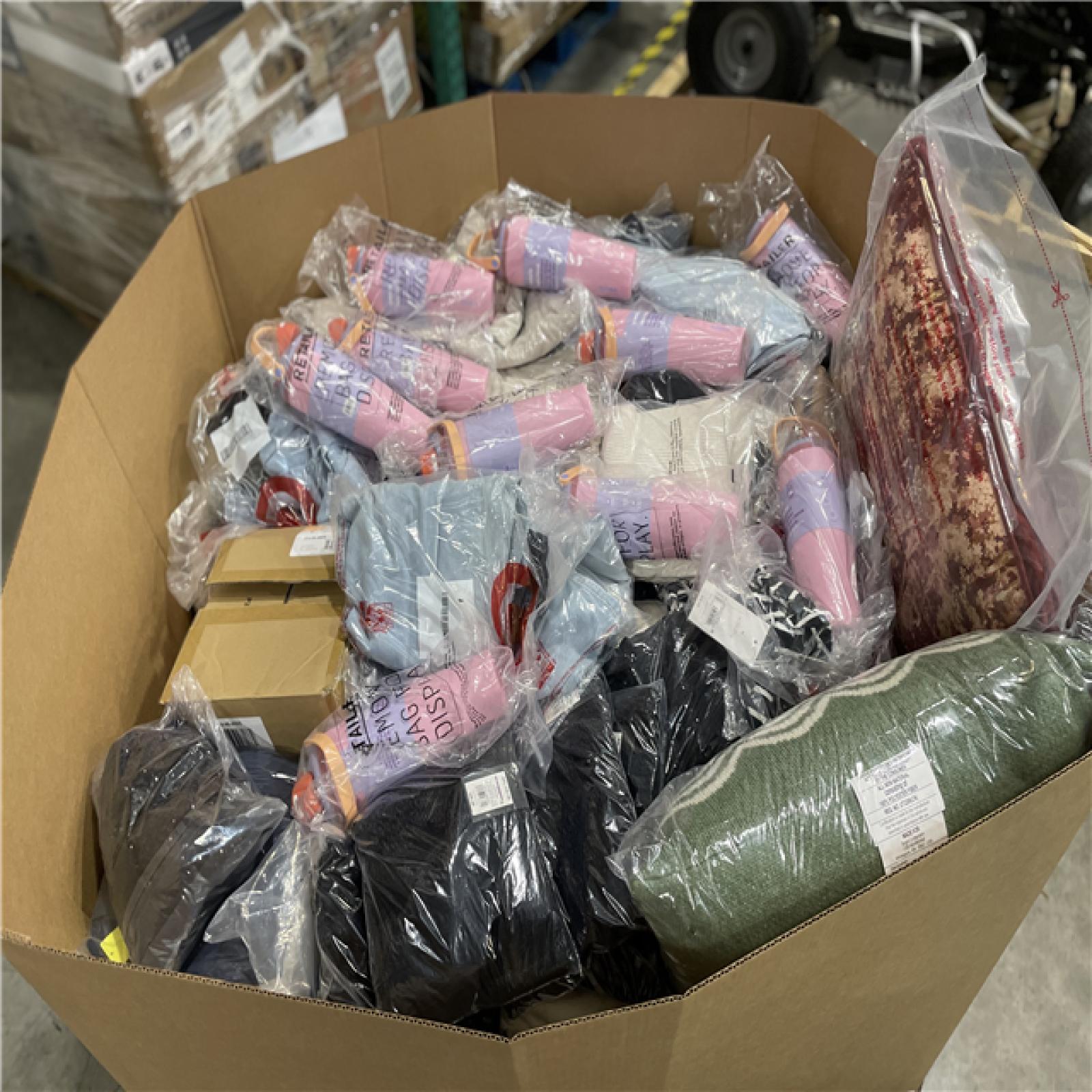 DALLAS LOCATION- NEW!- BULLSEYE MIXED CLOTHING PALLET (300 UNITS)