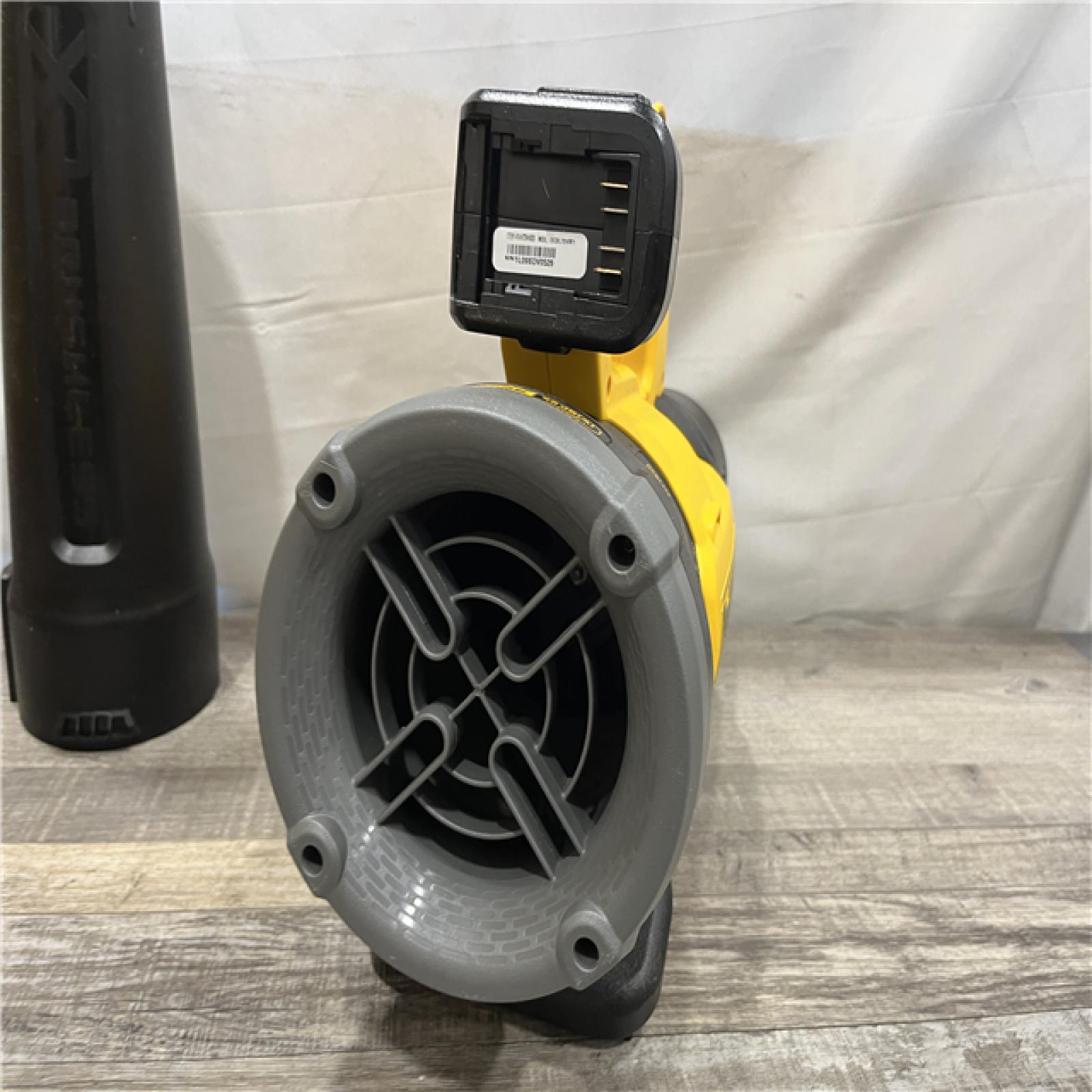 AS-IS DEWALT 20V MAX XR 550 CFM 133 MPH Cordless Battery Powered Blower Kit