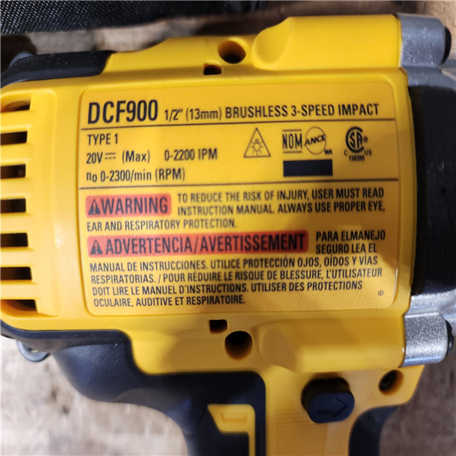 HOUSTON LOCATION - AS - IS DEWALT 20V MAX Lithium-Ion Cordless 1/2 in. Impact Wrench Kit